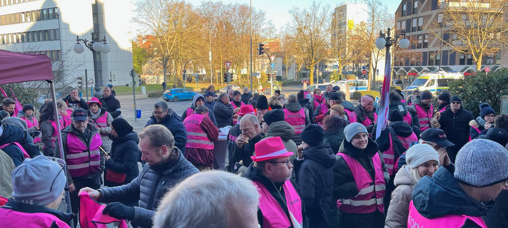 Rund 100 Teilnehmer bei Warnstreik in Hamm