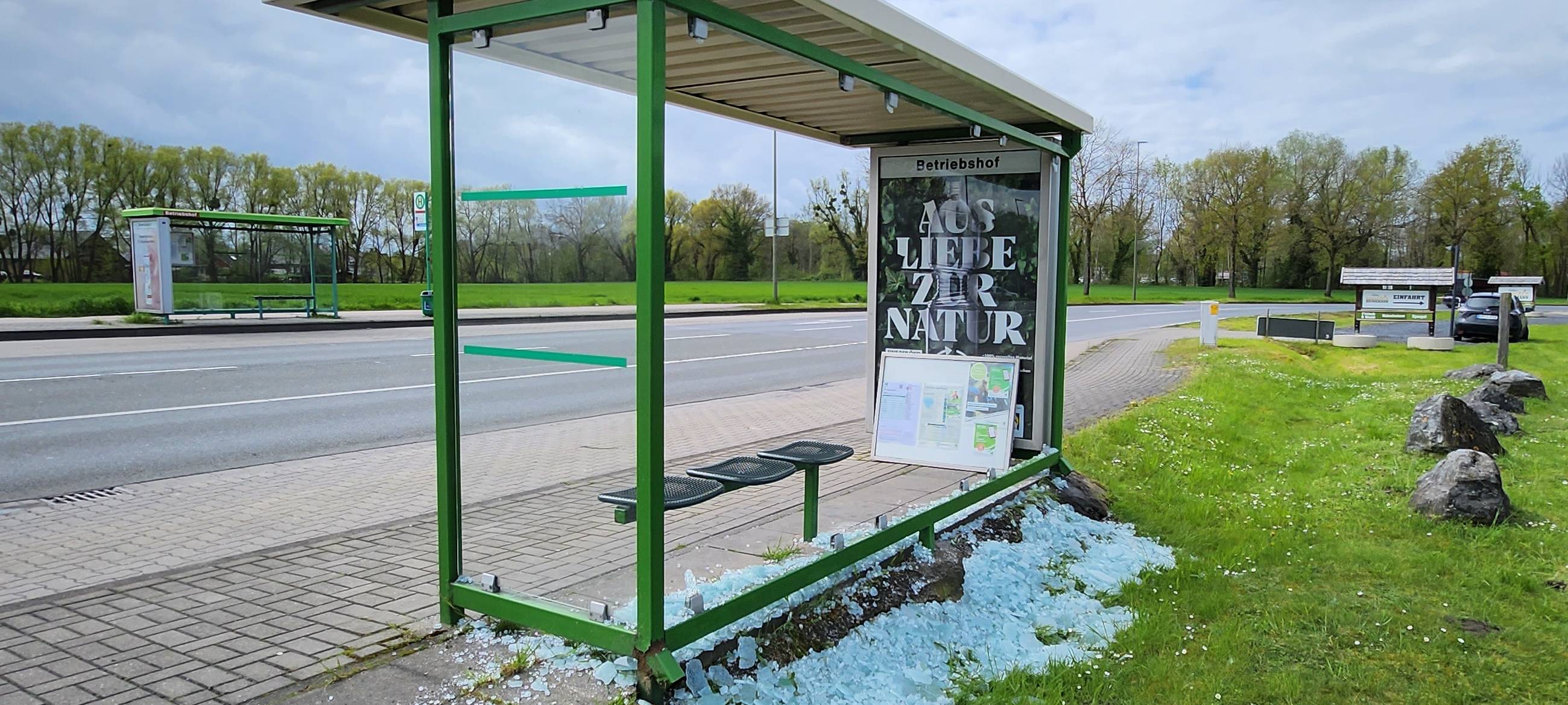 Über 30 Bushaltestellen in Hamm zerstört