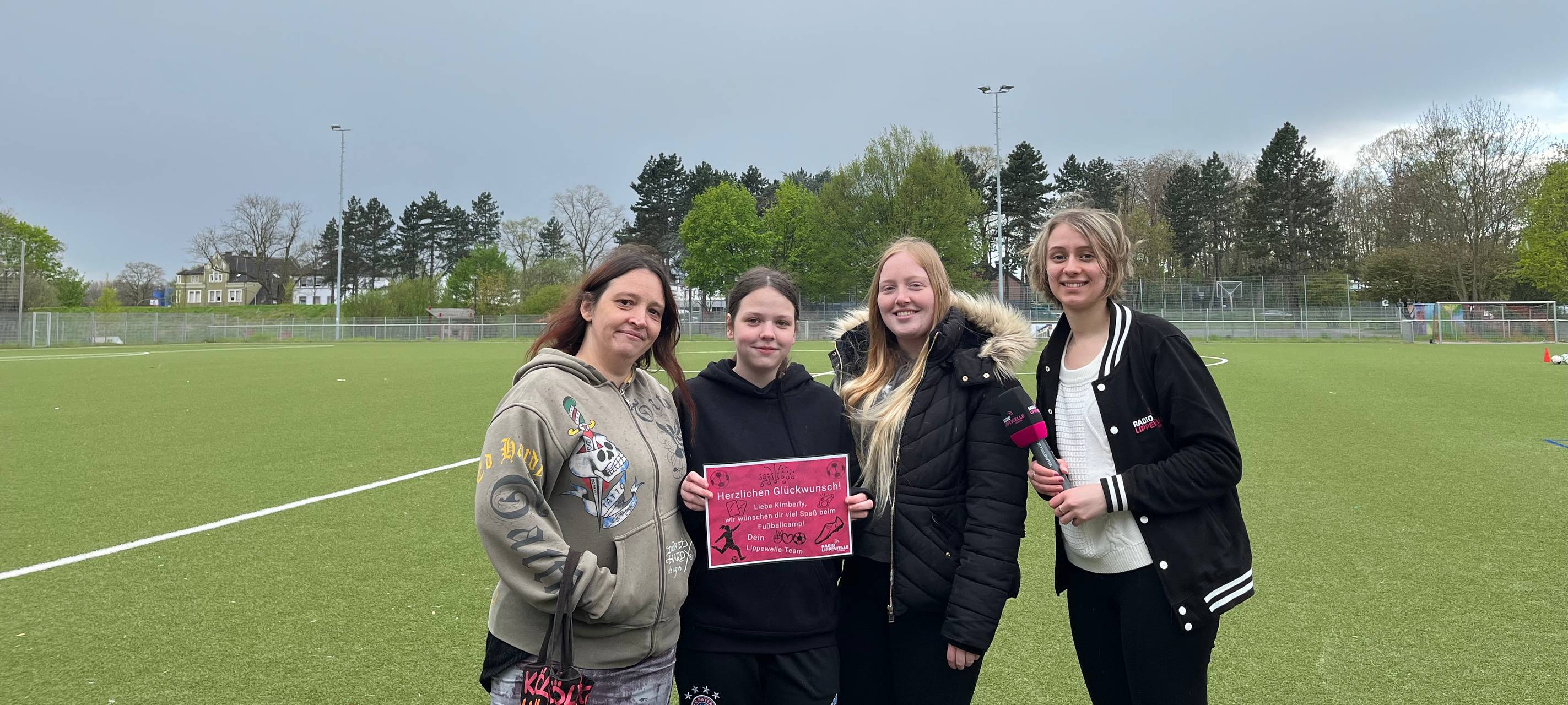 Kimberly aus Hamm darf ins Fußballcamp des FC Bayern KidsClub