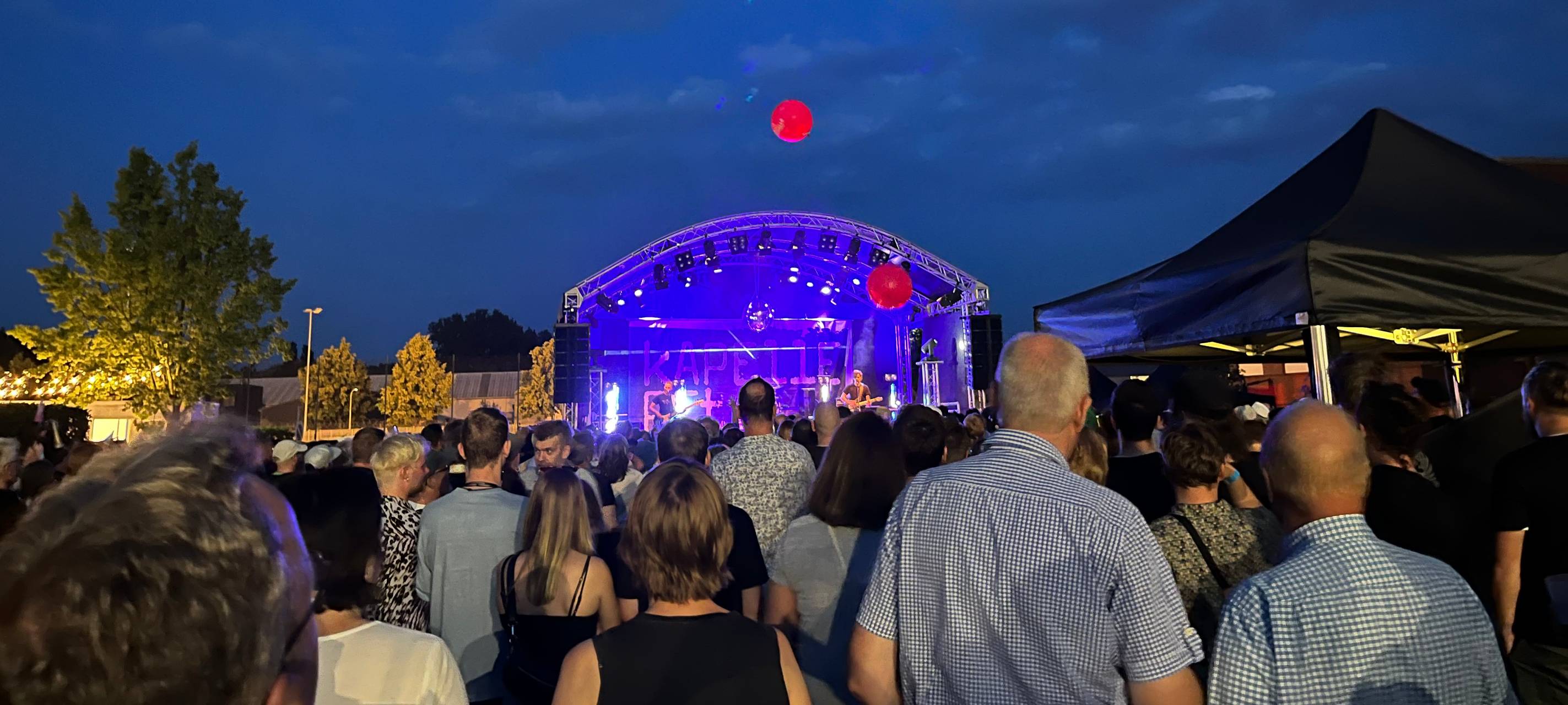 Rund 1.000 Fans beim Kapelle Somma auf Radbod in Hamm