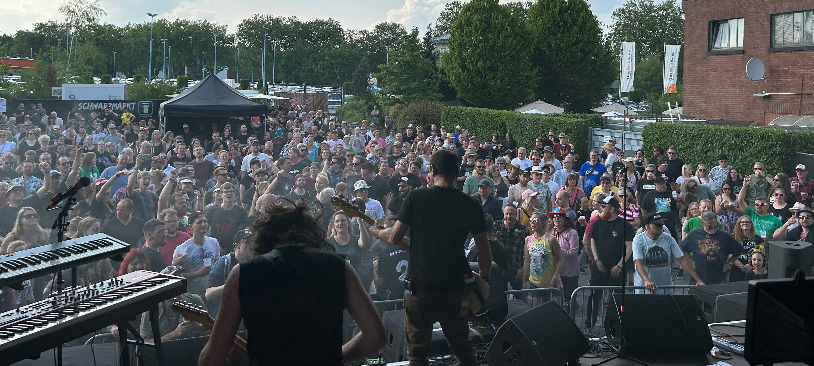 Rund 1.000 Fans beim Kapelle Somma auf Radbod in Hamm