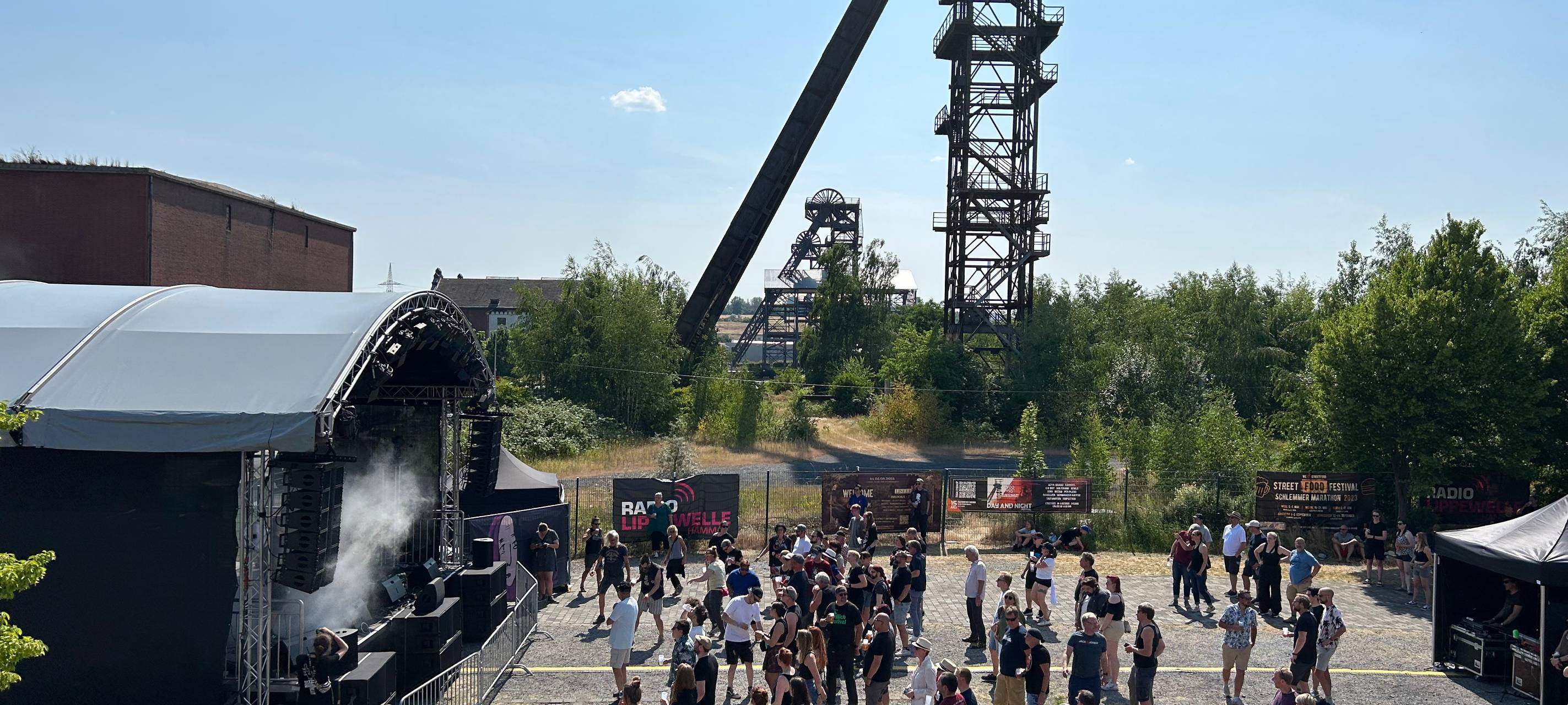 Rund 1.000 Fans beim Kapelle Somma auf Radbod in Hamm