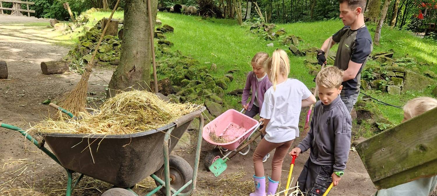 Mini-Tierpfleger im Tierpark Hamm