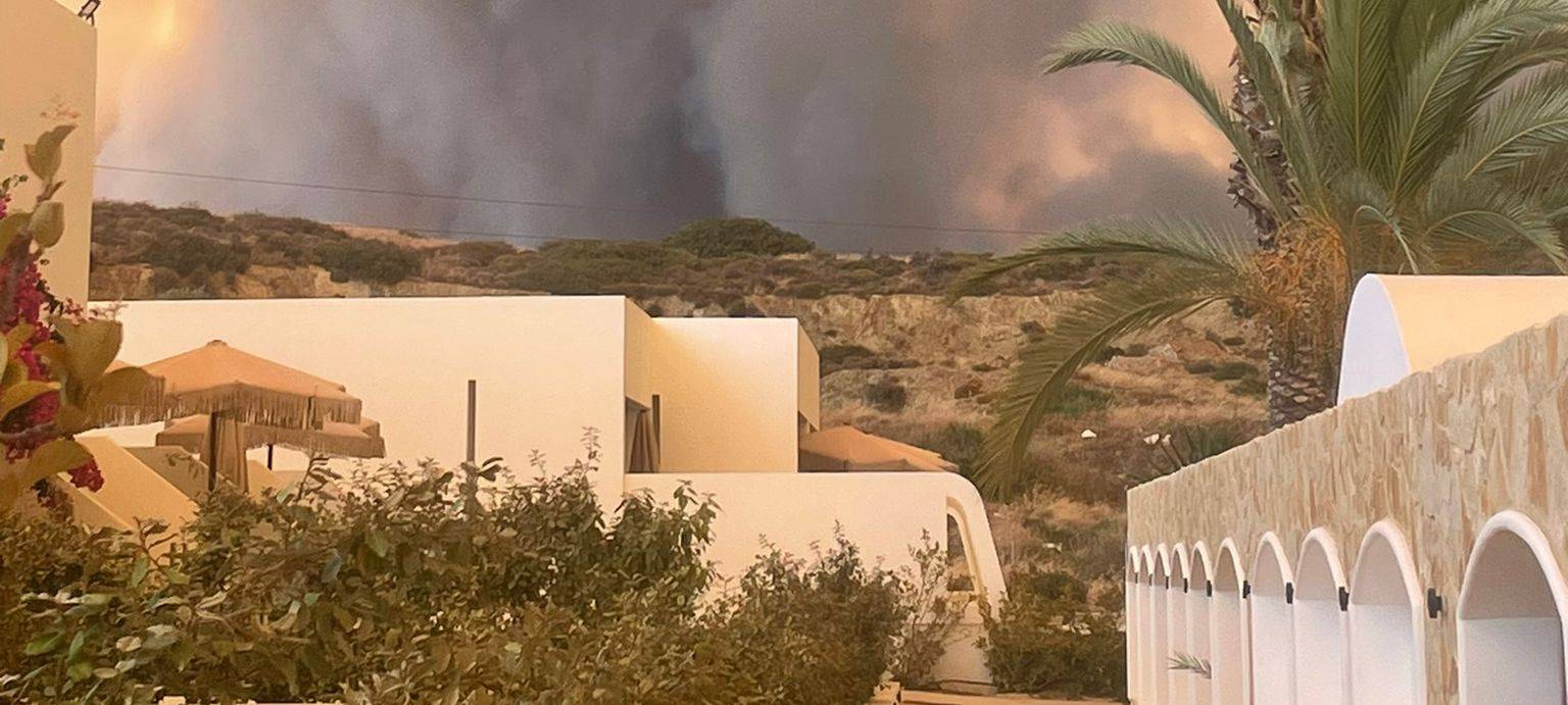 Eileen aus Hamm erlebt die Waldbrände auf Rhodos hautnah