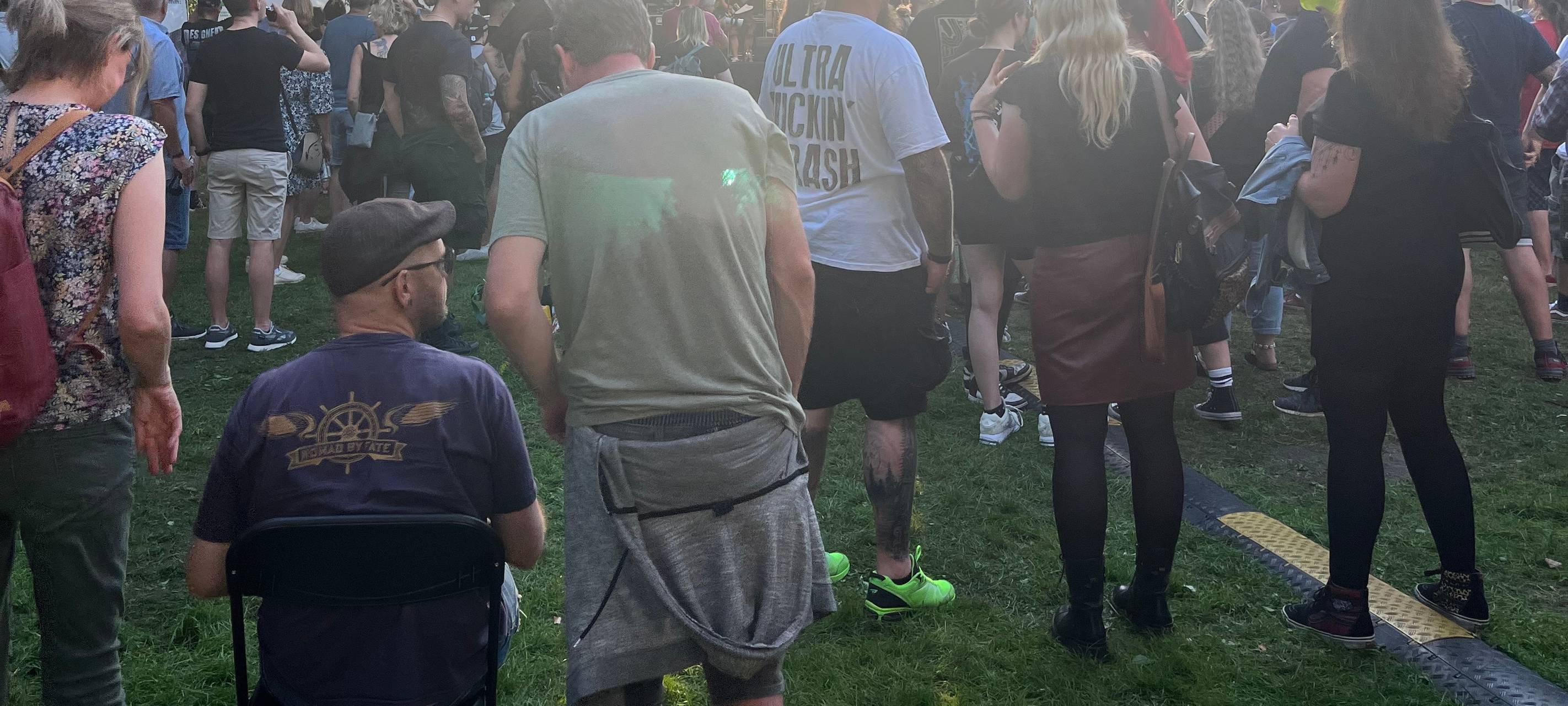 Selbst bei kleineren Bands sammelten sich viele Besucher vor den Bühnen in der Innenstadt von Hamm.