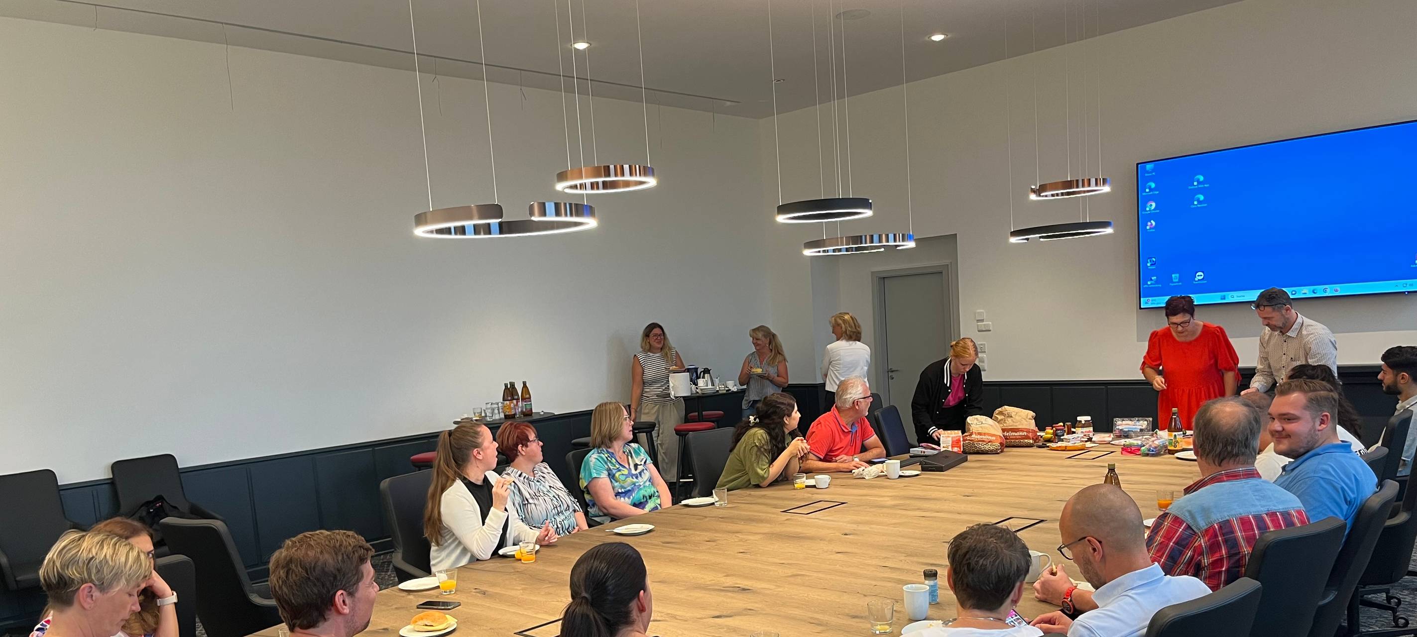 Lippewelle Brötchenbringer-Frühstück bei WDI in Hamm