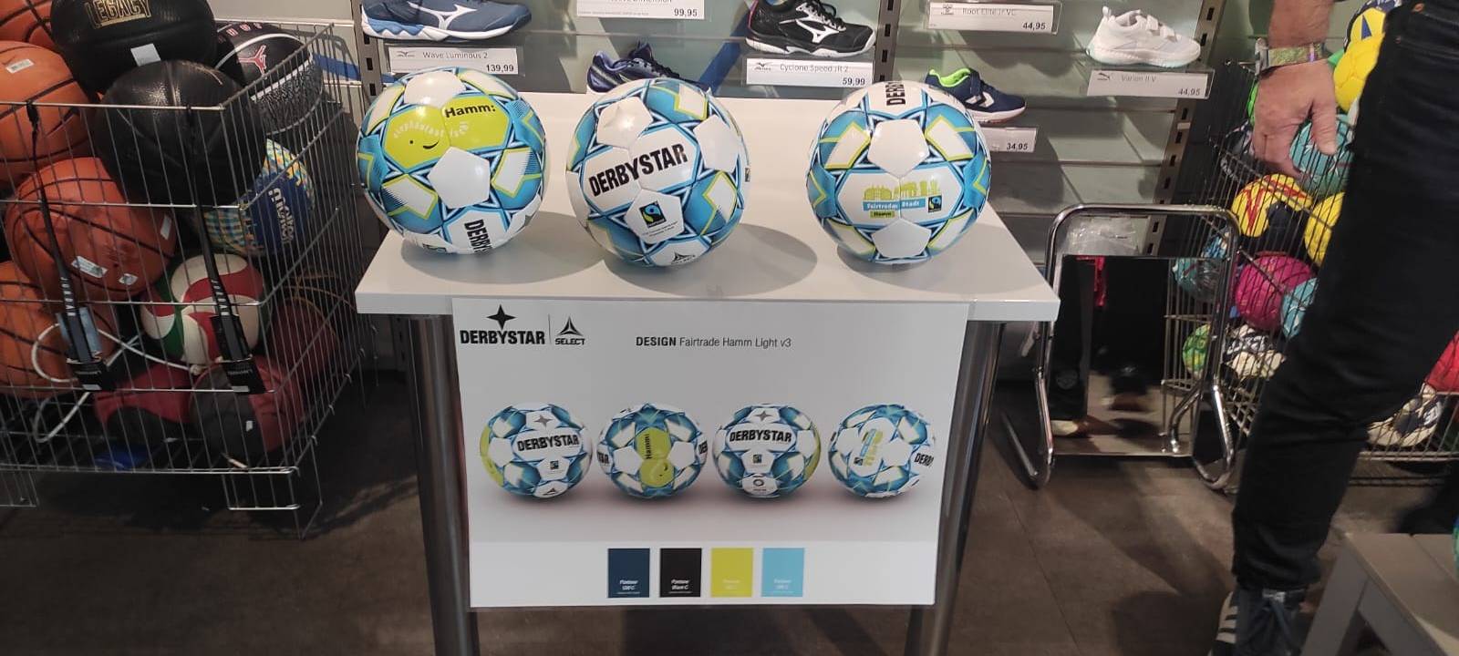 Die neuen Fairtrade-Fußbälle.