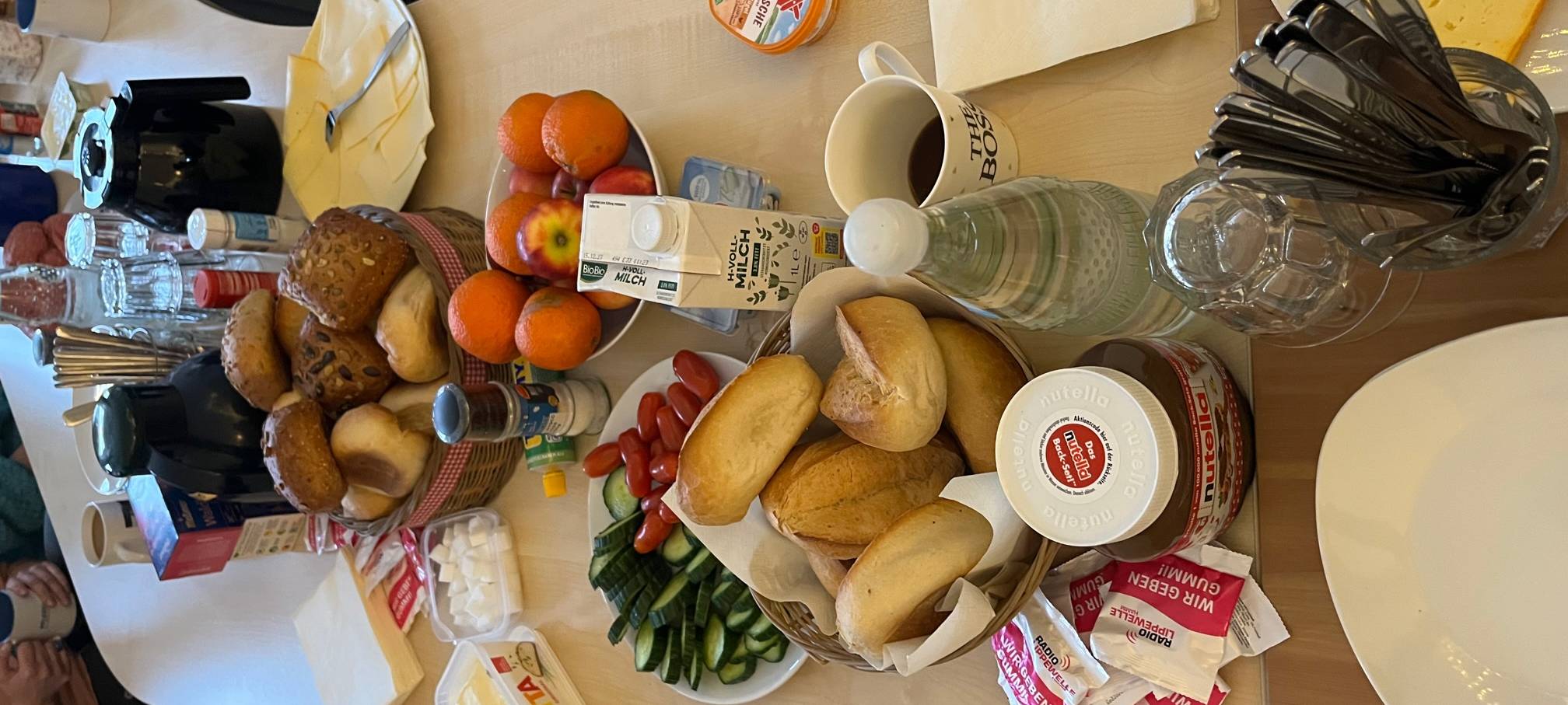 Die Lippewelle Brötchenbringer besuchen das Team PFLEGEleicht in Hamm-Ostwennemar