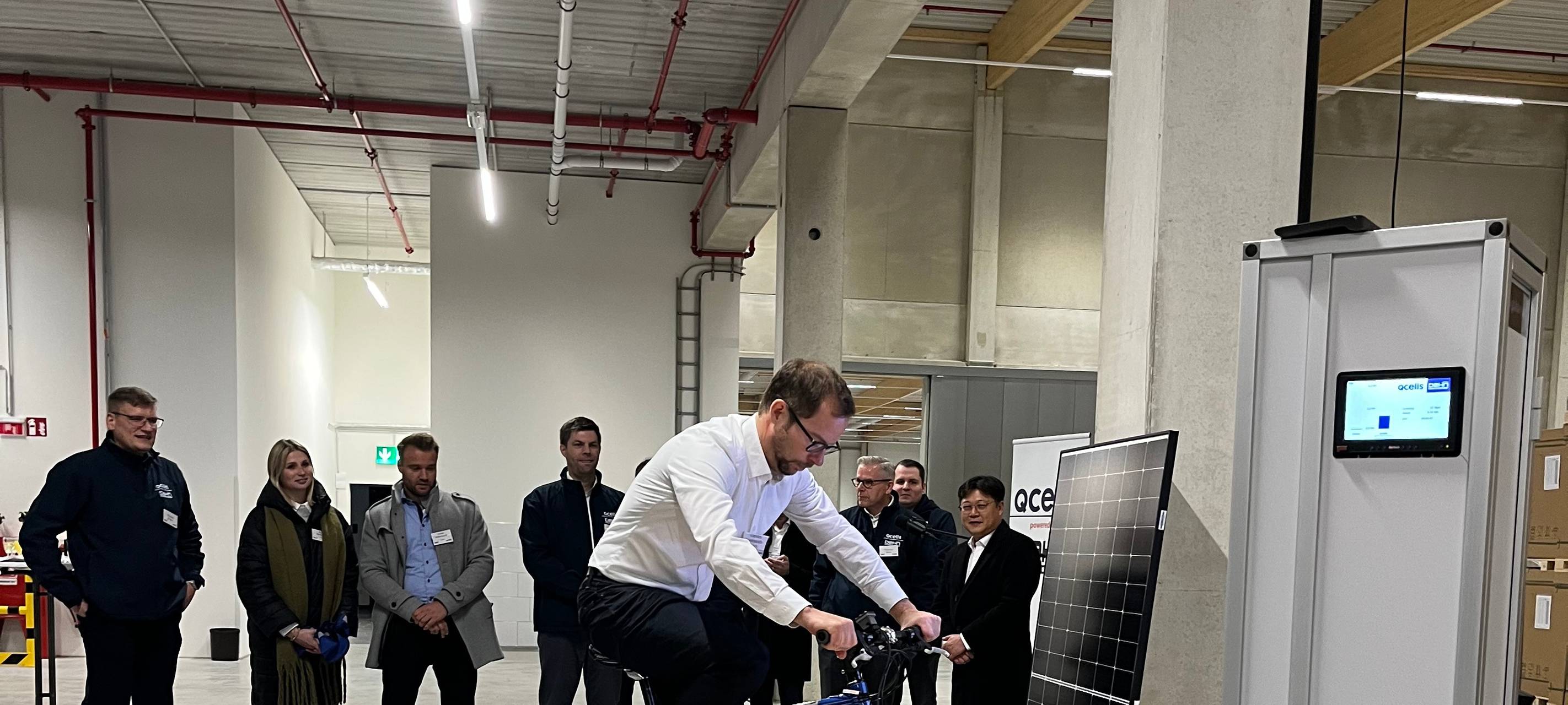 Koreanische Solar-Firma eröffnet Standort in Hamm