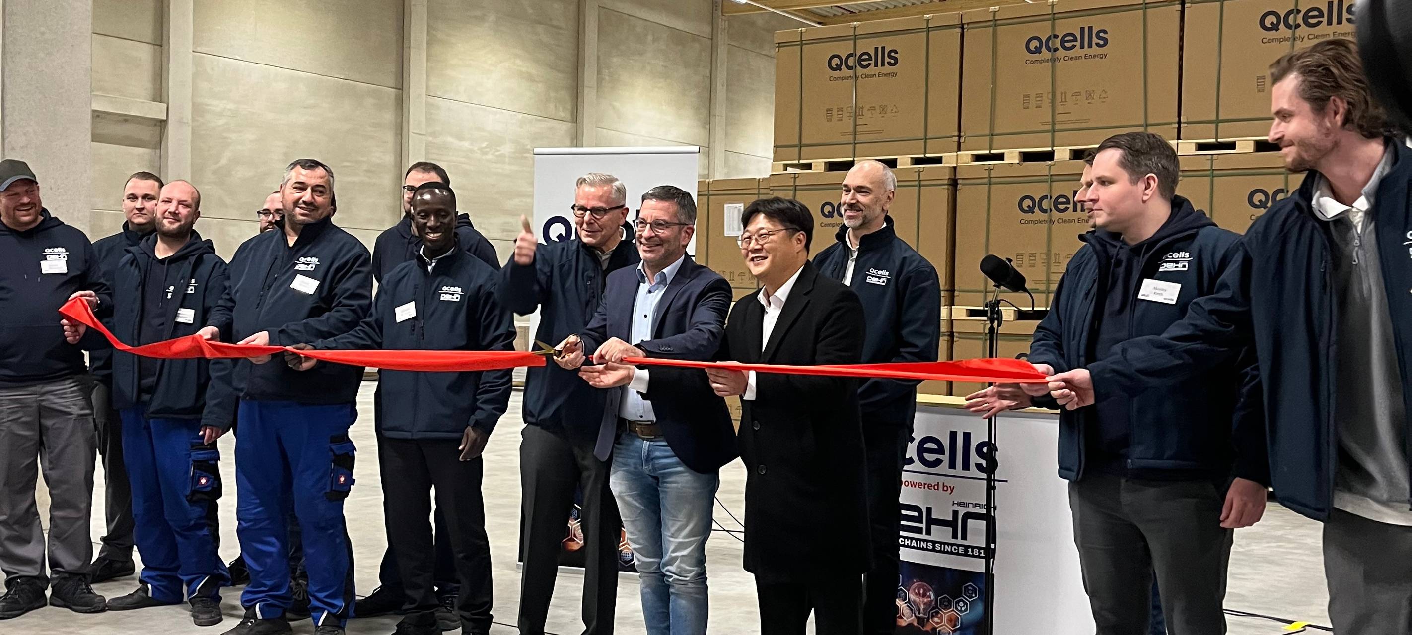 Koreanische Solar-Firma eröffnet Standort in Hamm