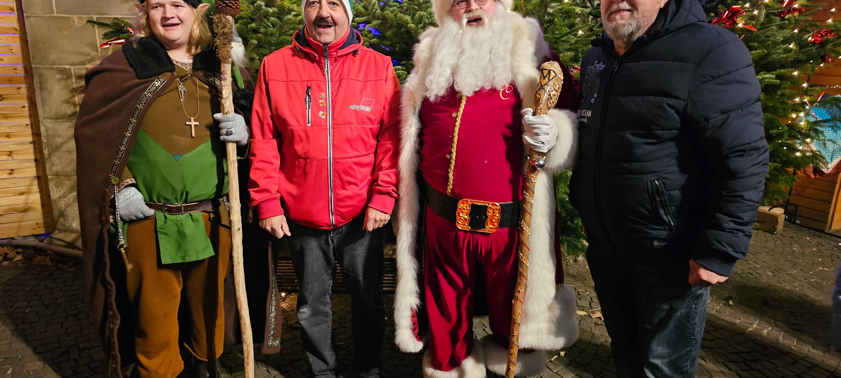 Lippewelle-Herzhütte: Viele Spenden und Besuch von Santa Clause