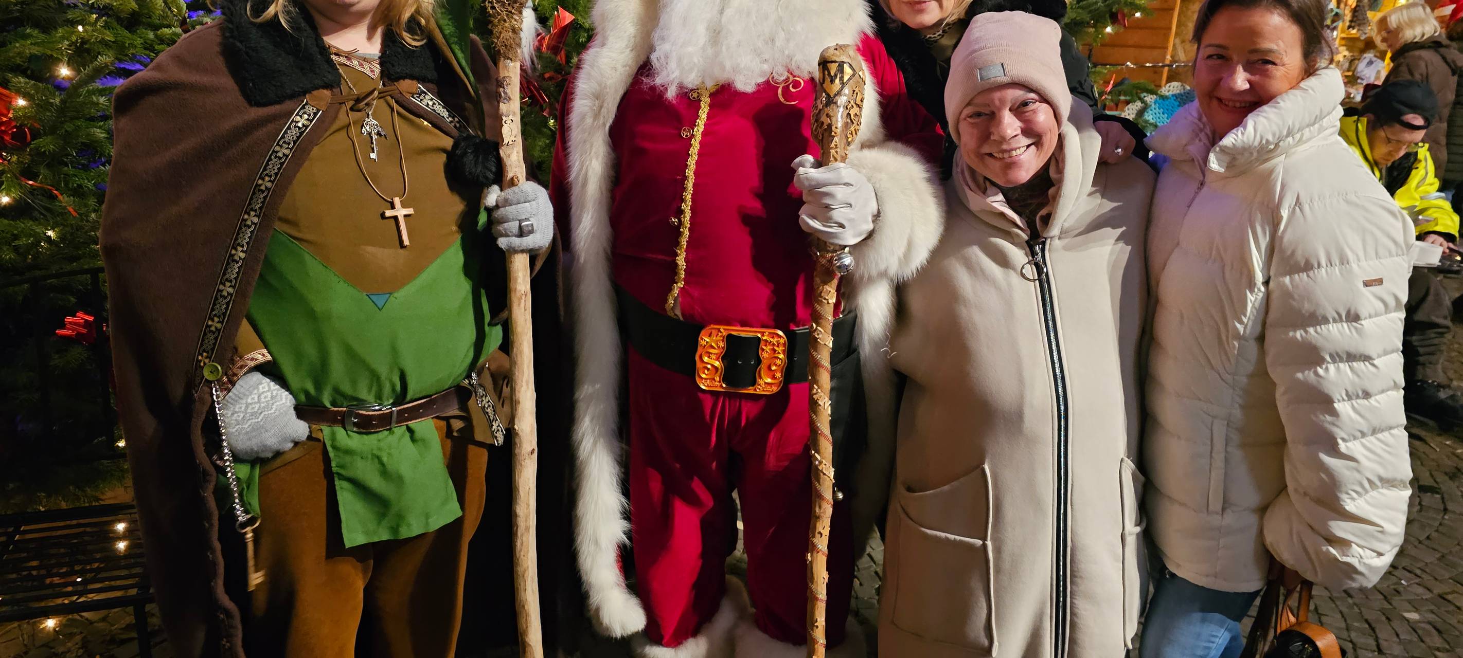 Lippewelle-Herzhütte: Viele Spenden und Besuch von Santa Clause