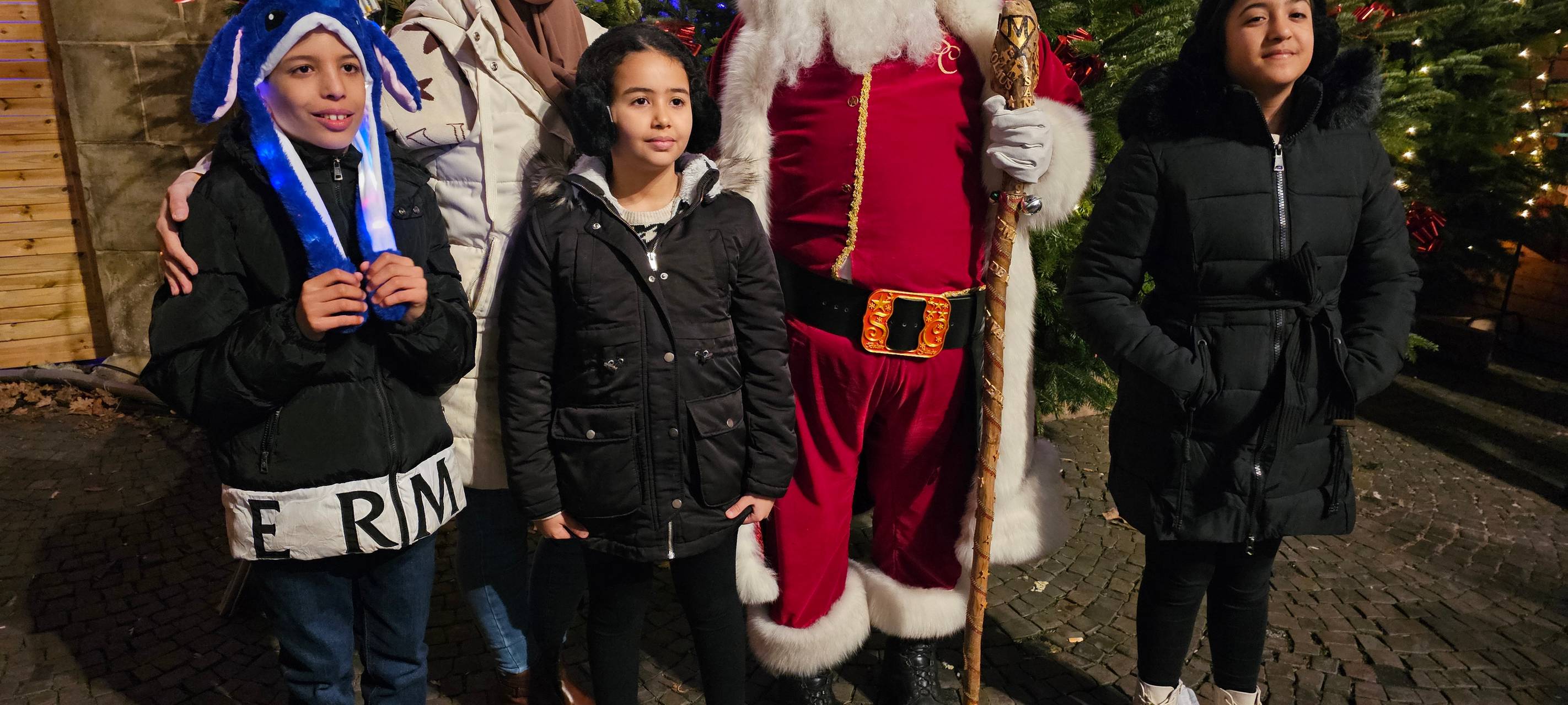 Lippewelle-Herzhütte: Viele Spenden und Besuch von Santa Clause