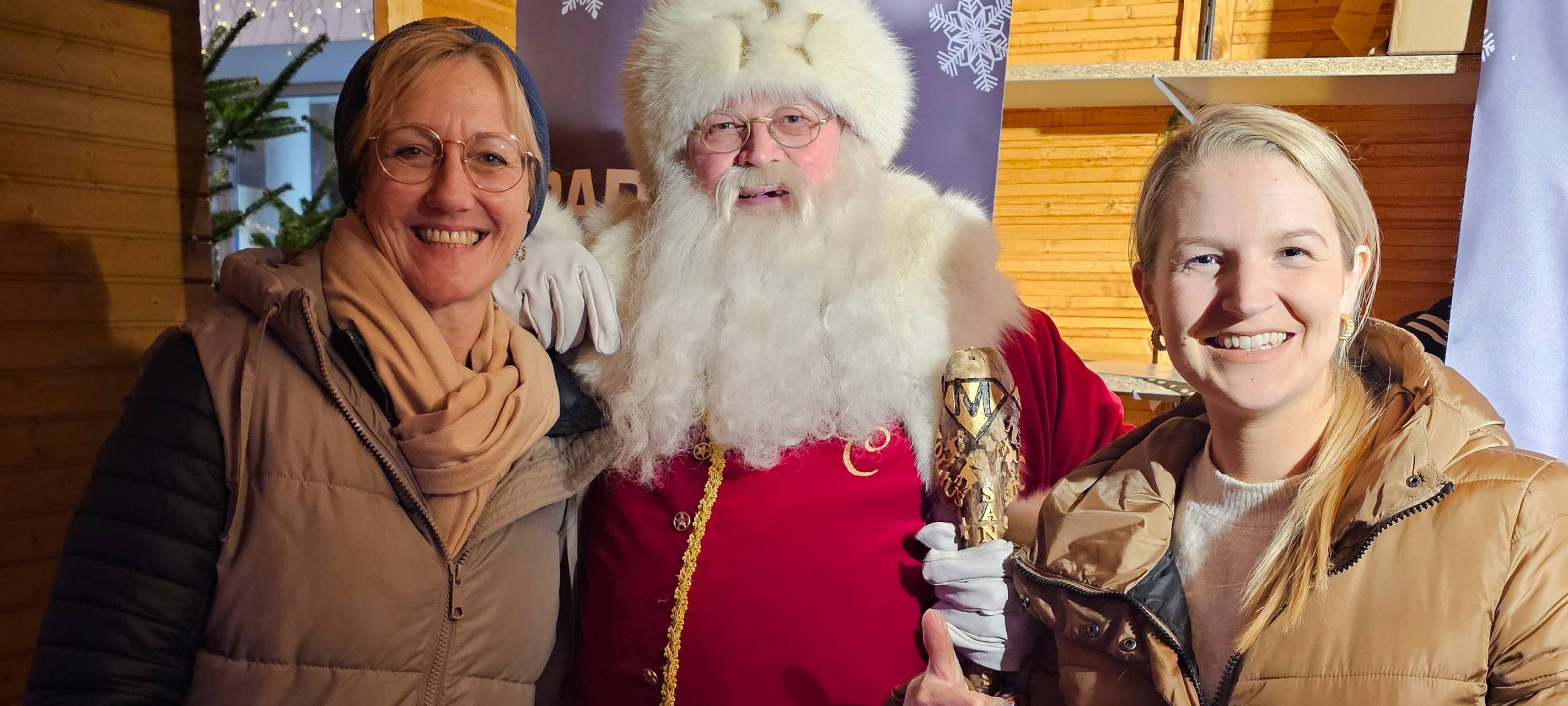 Lippewelle-Herzhütte: Viele Spenden und Besuch von Santa Clause