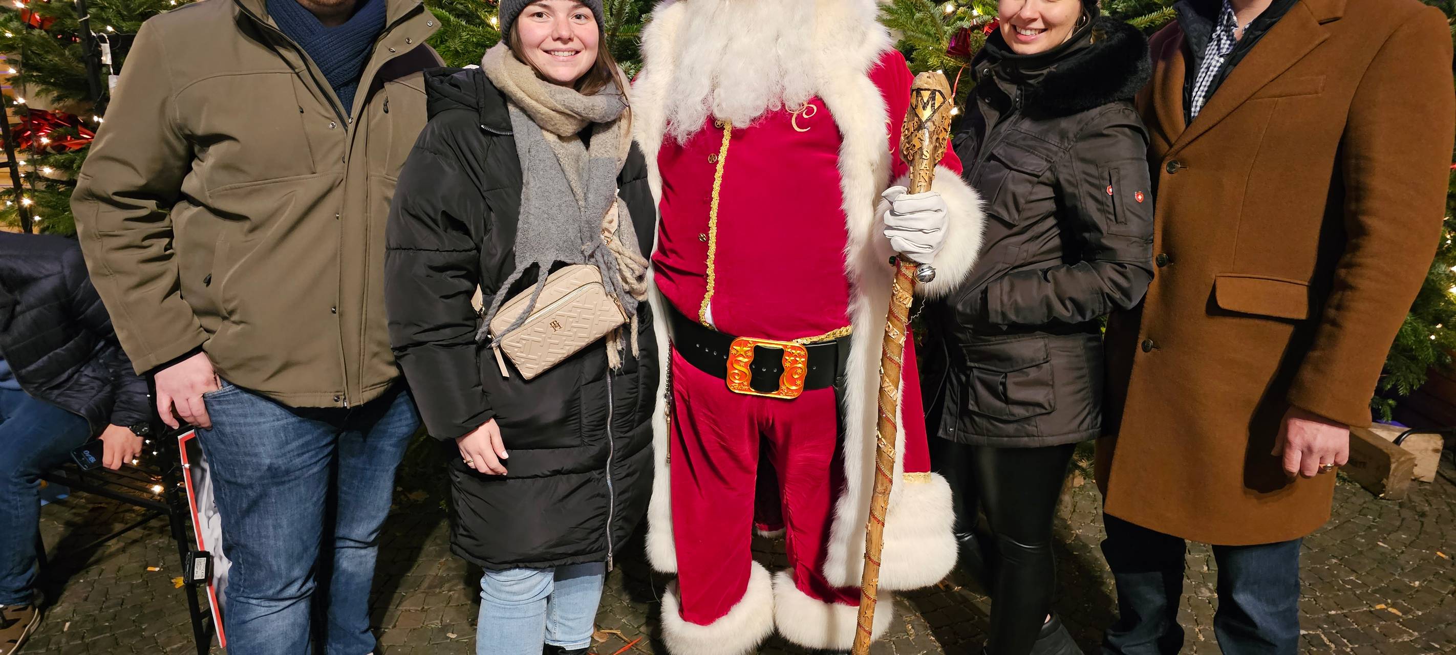 Lippewelle-Herzhütte: Viele Spenden und Besuch von Santa Clause