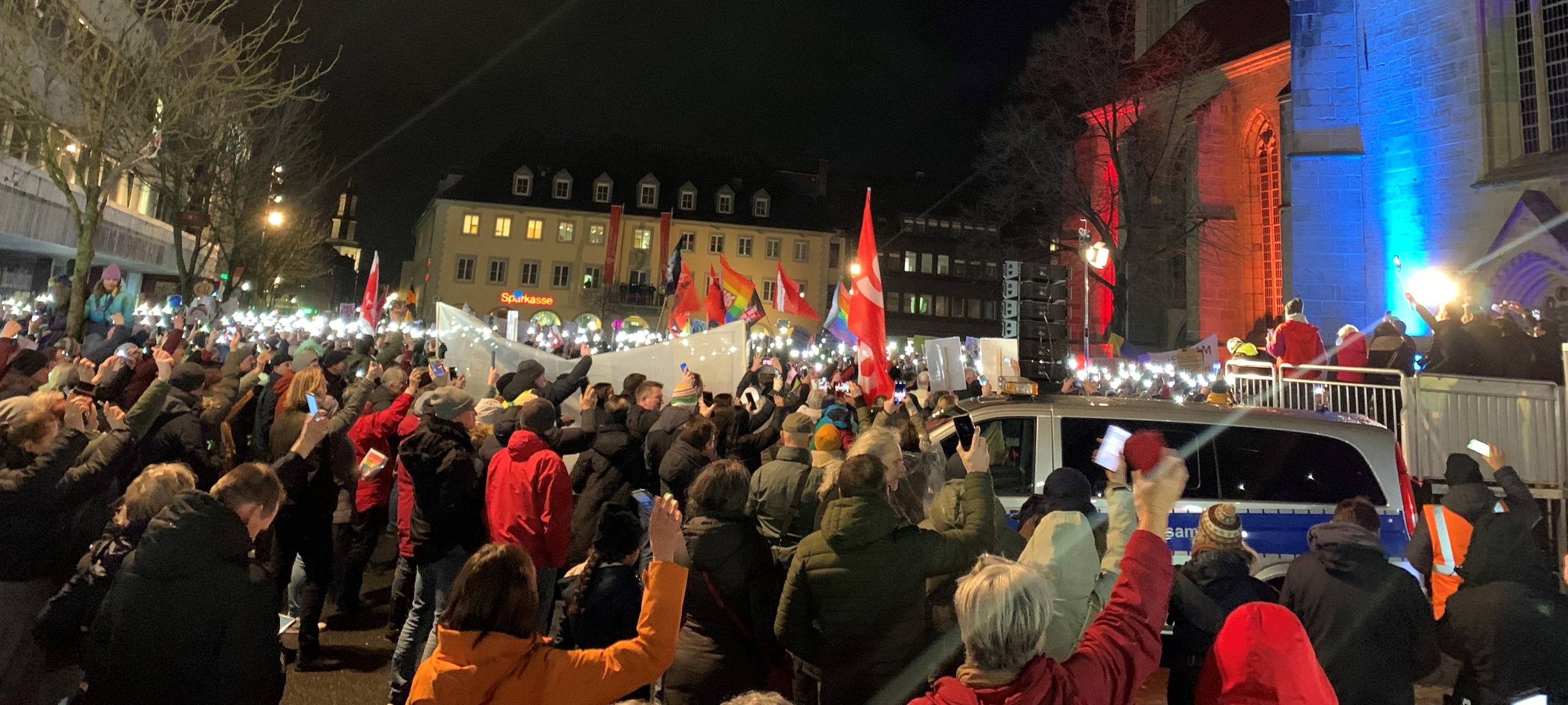 Demo gegen rechts mit Tausenden in der Innenstadt von Hamm