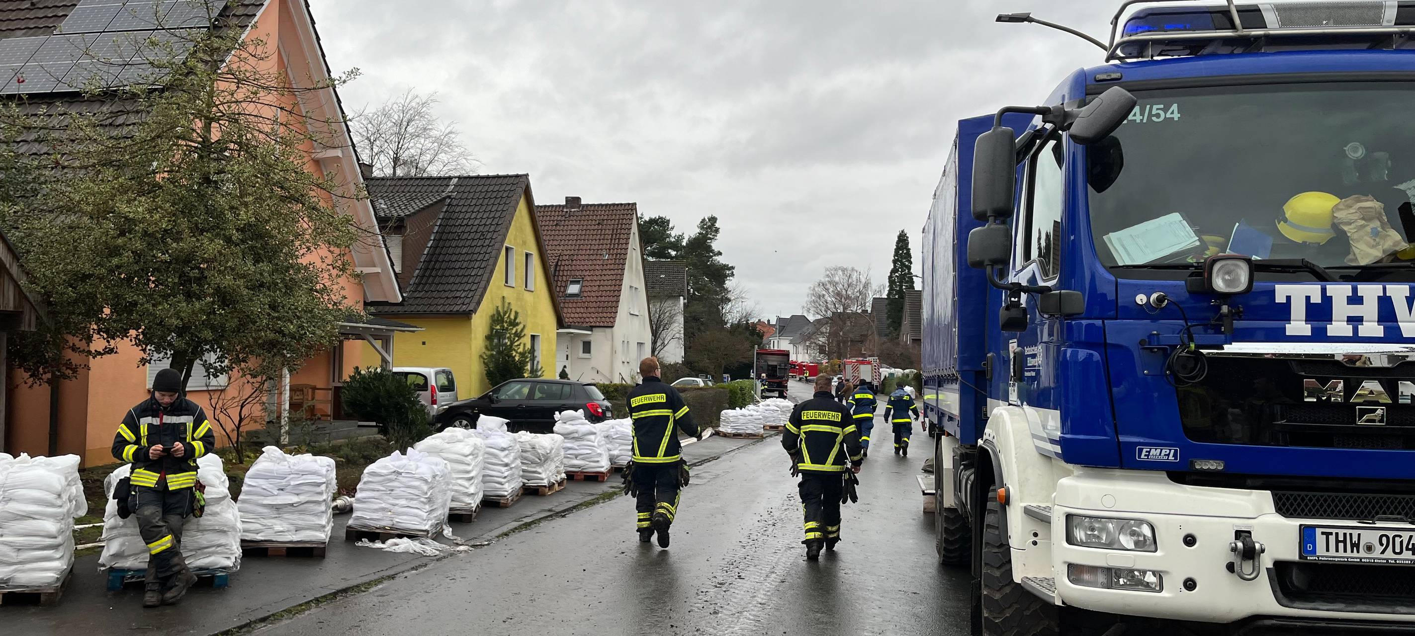 Sandsäcke Ahse-Hochwasser
