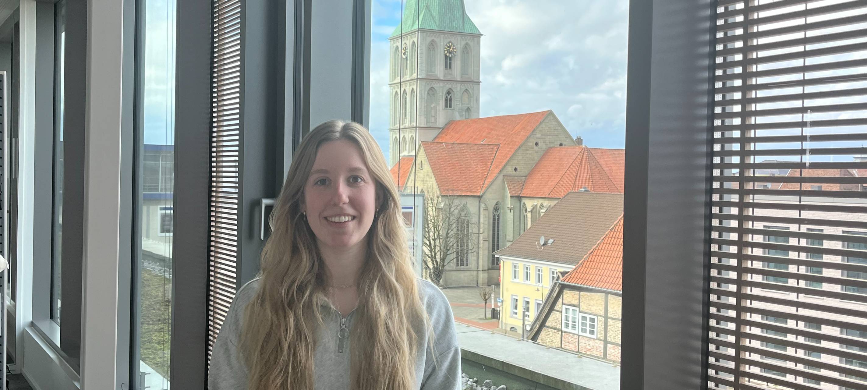 Hammerin Marina Drees bangt um Mann bei Marineeinsatz im Roten Meer_Q_LW