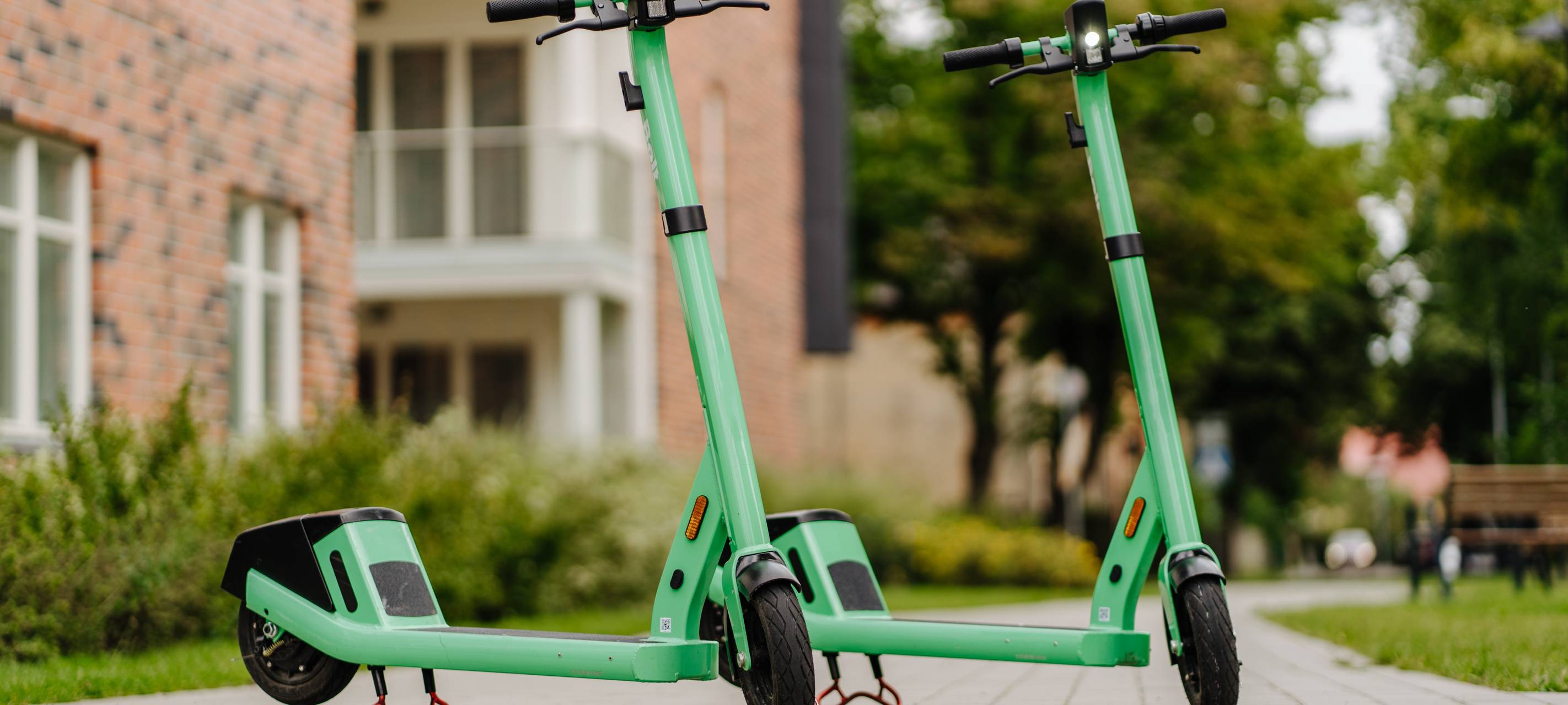 Die E-Scooter von Bolt sind grün und können auch in den Randbezirken von Hamm abgestellt werden.