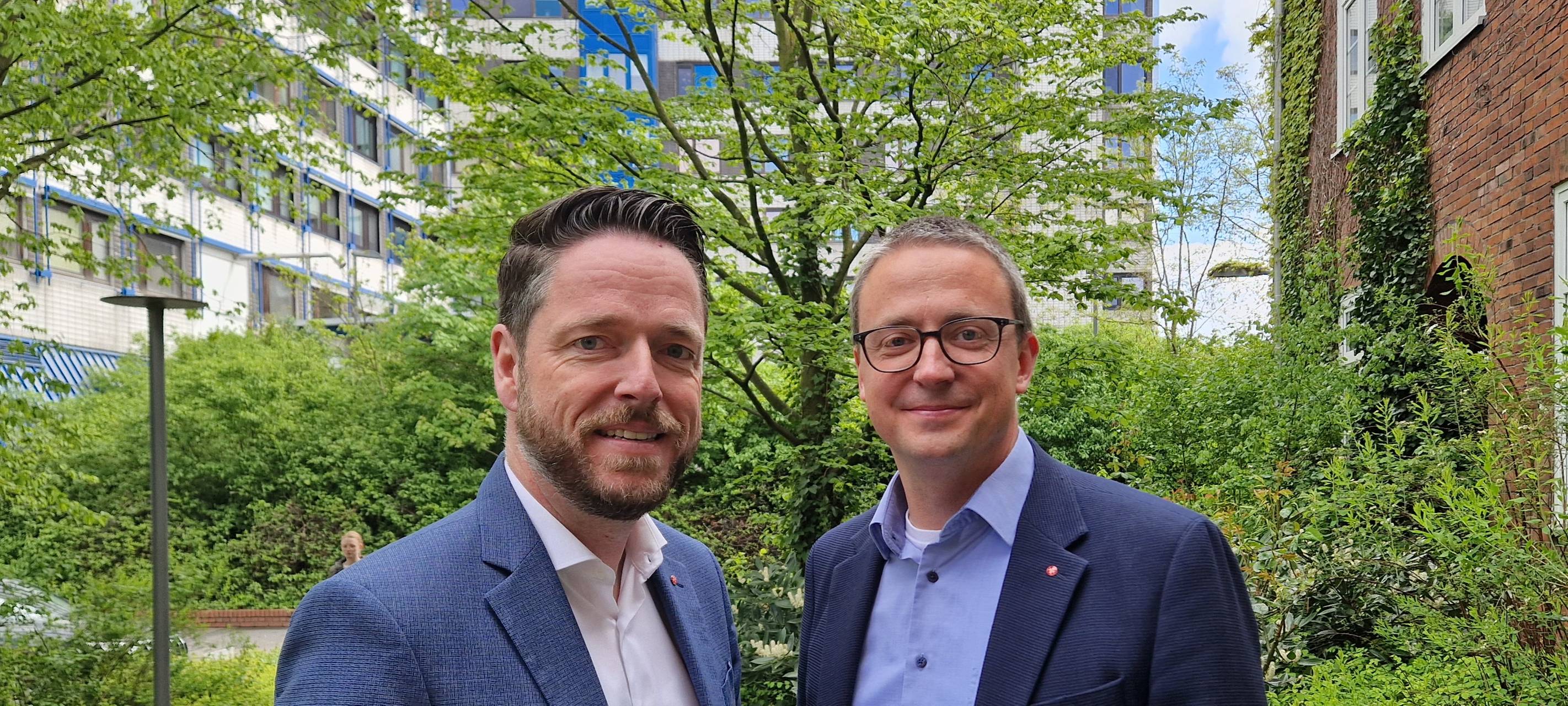 Geschäftsführer der Johanniter GmbH Bereich Krankenhäuser, Matthias Becker, und Dr. Christoph Heller, Chef der Johanniter Kliniken Hamm.