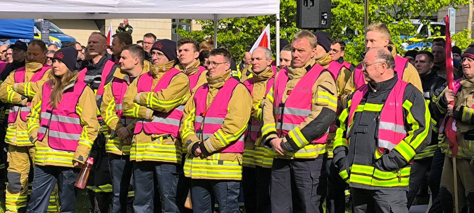 Feuerwehrleute aus Hamm protestieren gegen neues Rentenalter