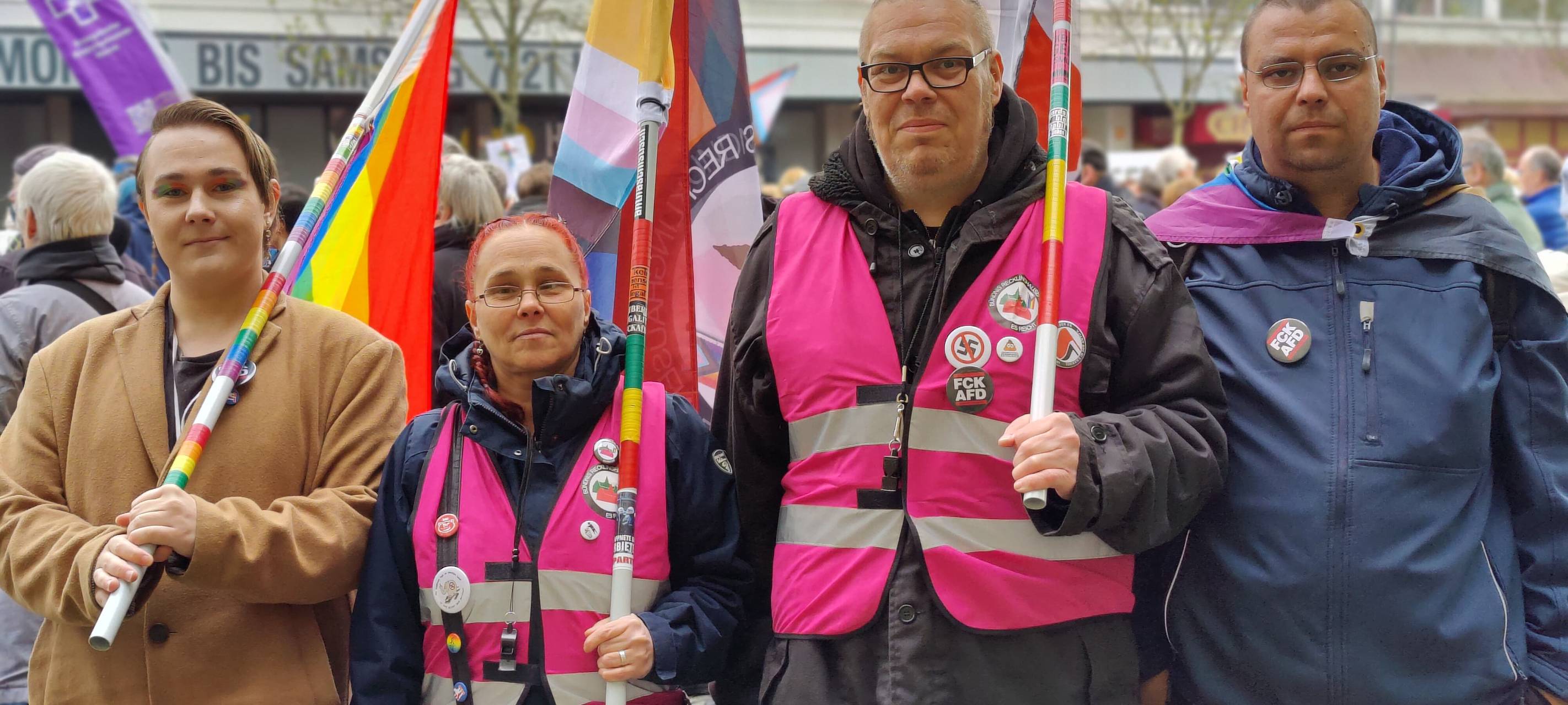 "Bunt statt braun." - Eindrücke von der Demo gegen rechts in Hamm