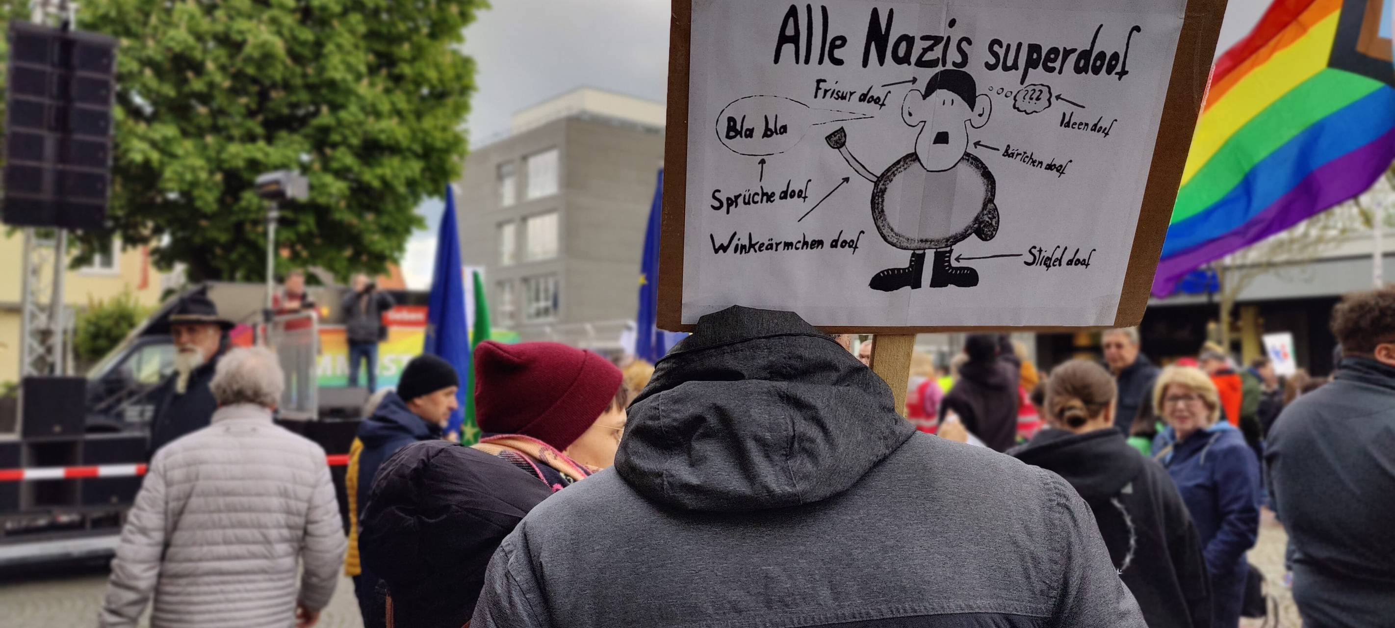 "Bunt statt braun." - Eindrücke von der Demo gegen rechts in Hamm