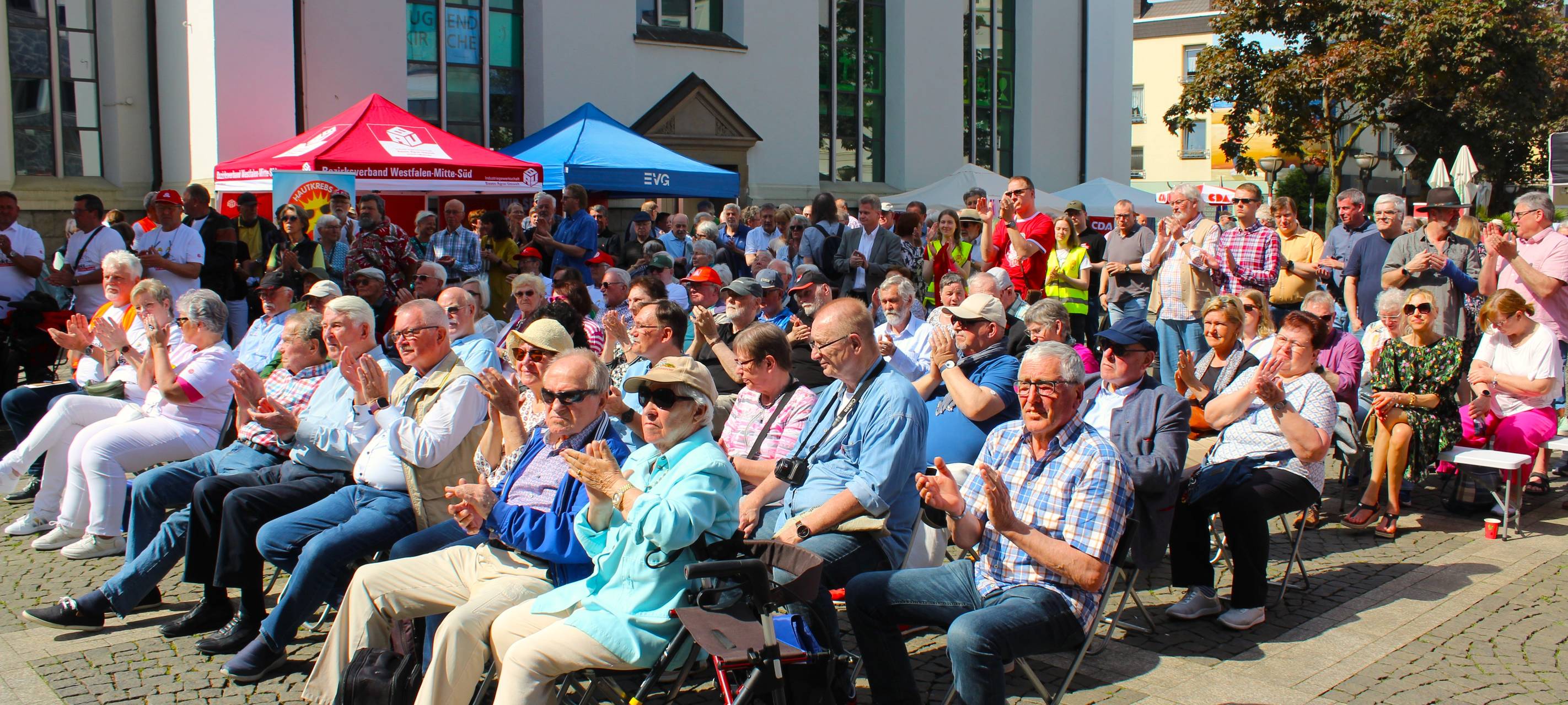 NRW-Arbeitsminister Laumann bei Maikundgebung in Hamm