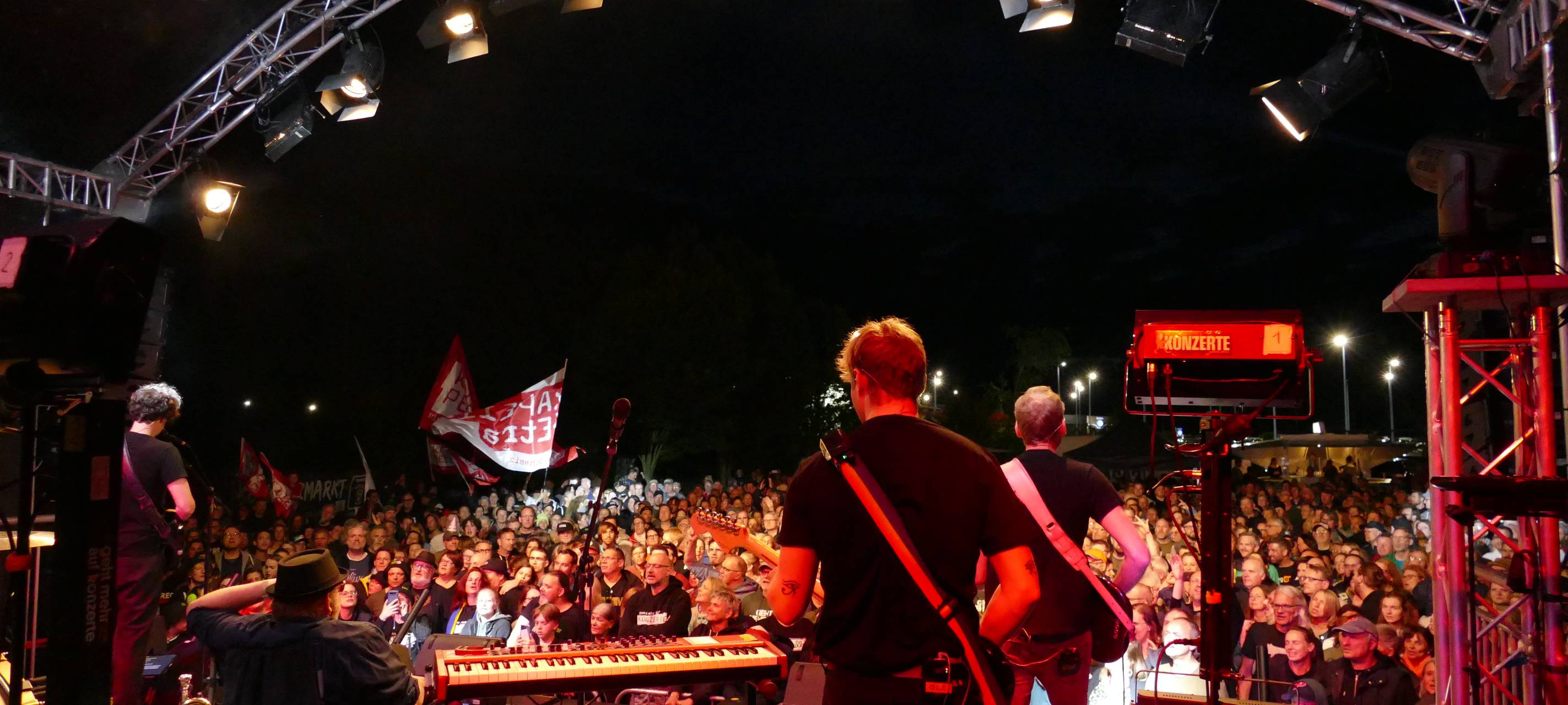 Mehr als Tausend Besucher beim Kapelle Somma in Hamm