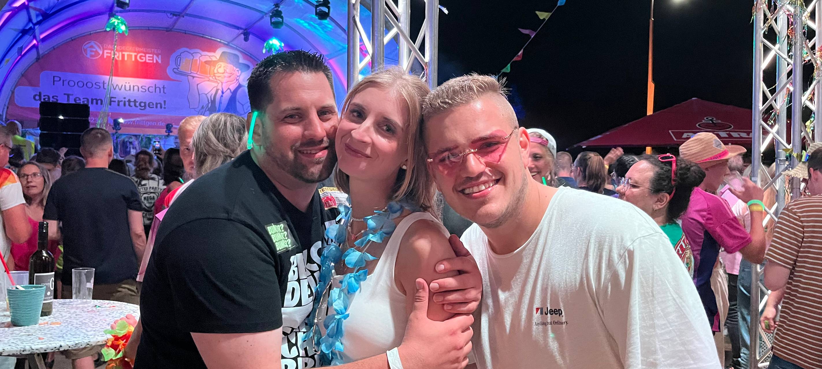 Über tausend Mallorca-Fans feiern "Malle Total 2024" in Hamm