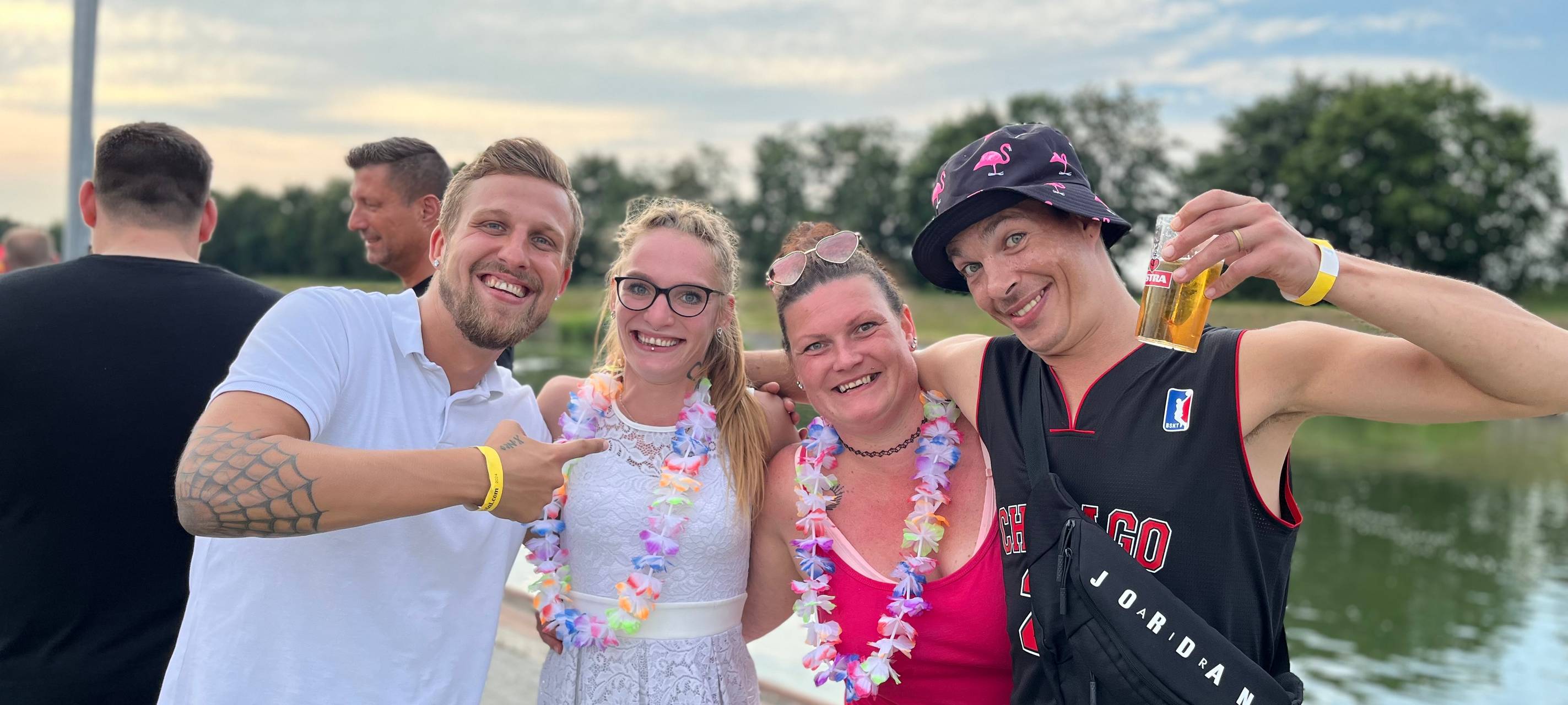 Über tausend Mallorca-Fans feiern "Malle Total 2024" in Hamm