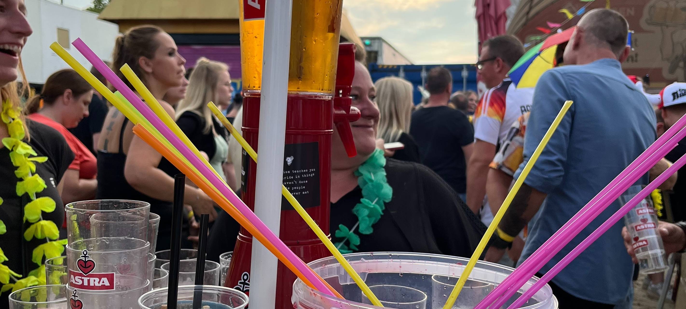 Über tausend Mallorca-Fans feiern "Malle Total 2024" in Hamm