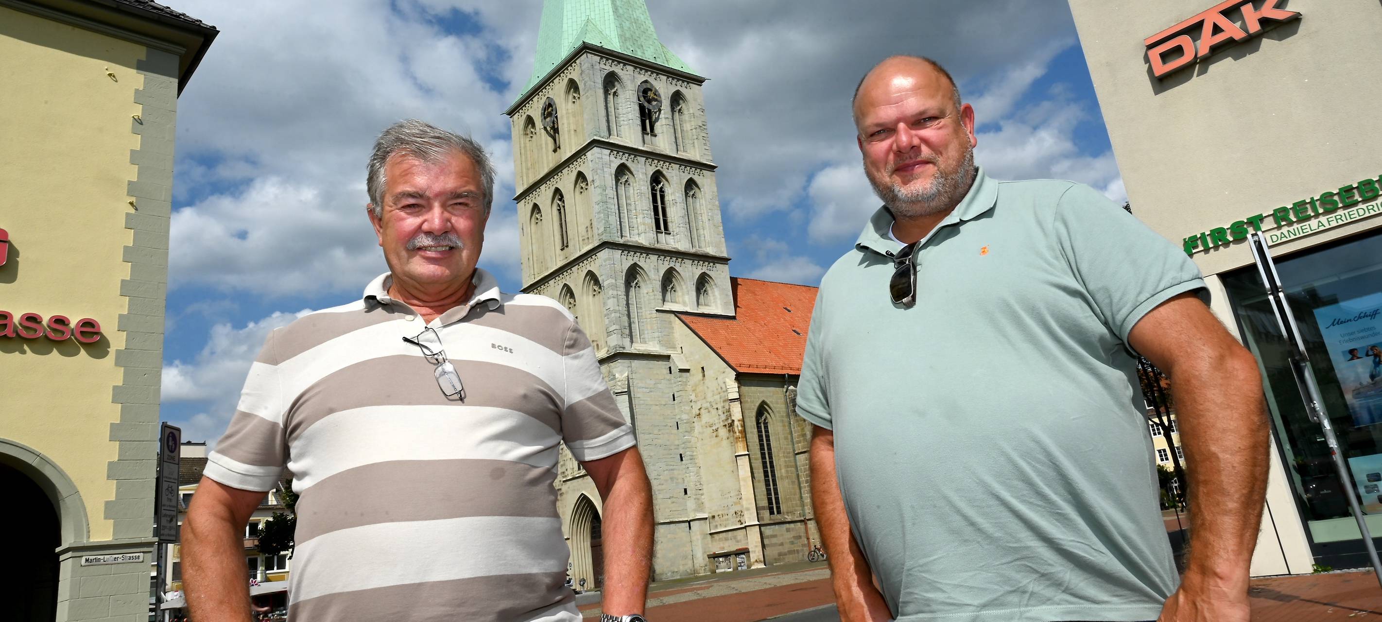 Uwe Röhrig und Danny Seonie vom Schaustellerverein Hand in Hand Hamm