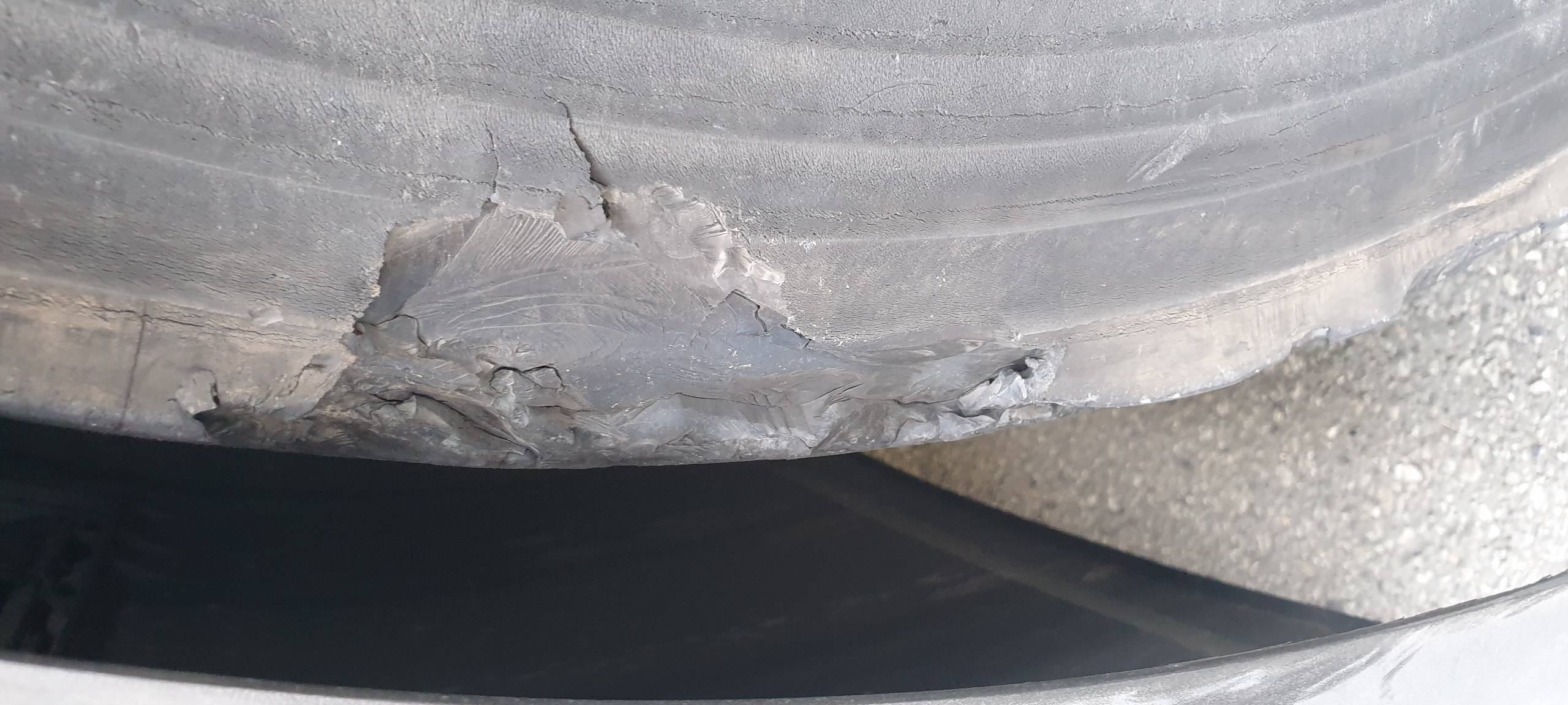 LKW war in Hamm mit zerstörten Reifen unterwegs