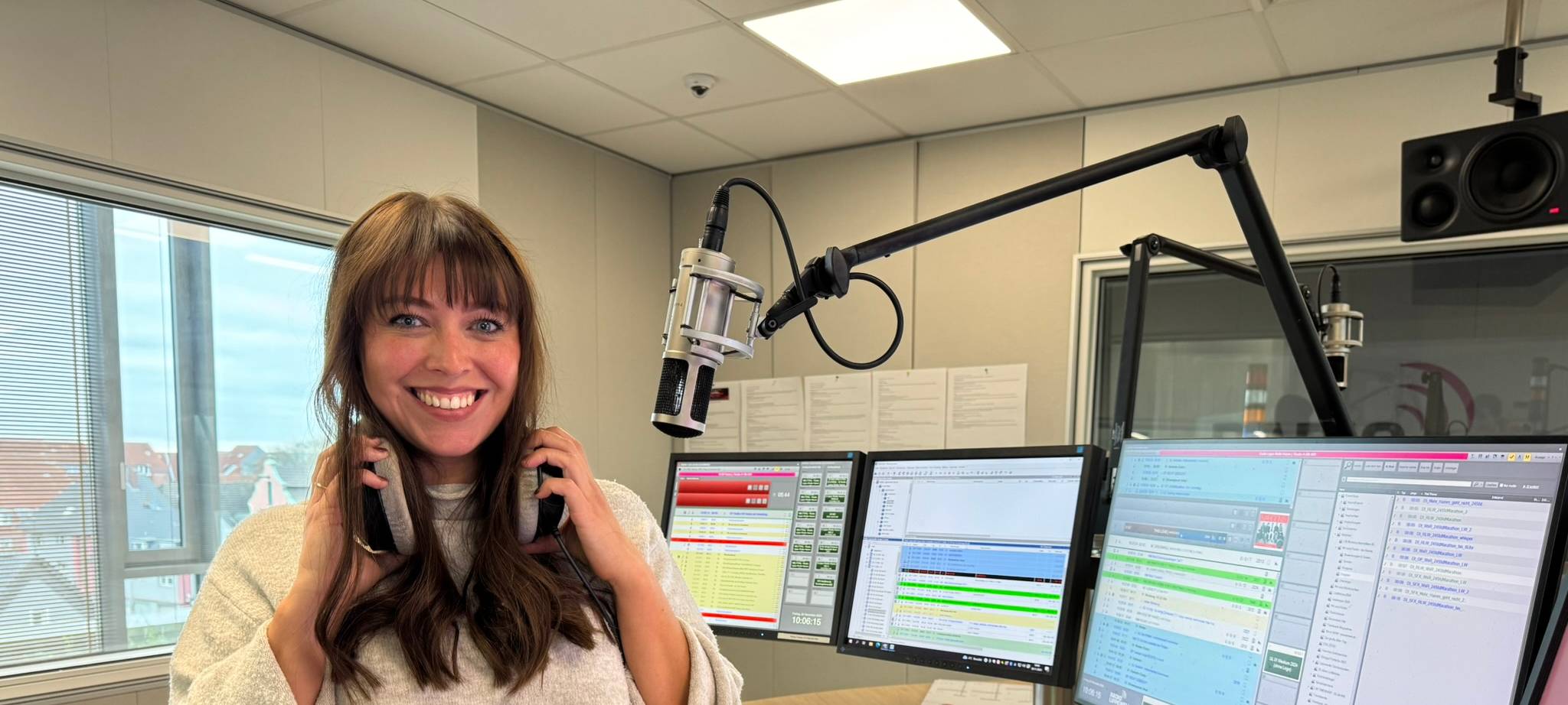 Pünktlich um 10 Uhr hat Lippewelle-Moderatorin Irina Neufeld das Studio übernommen.