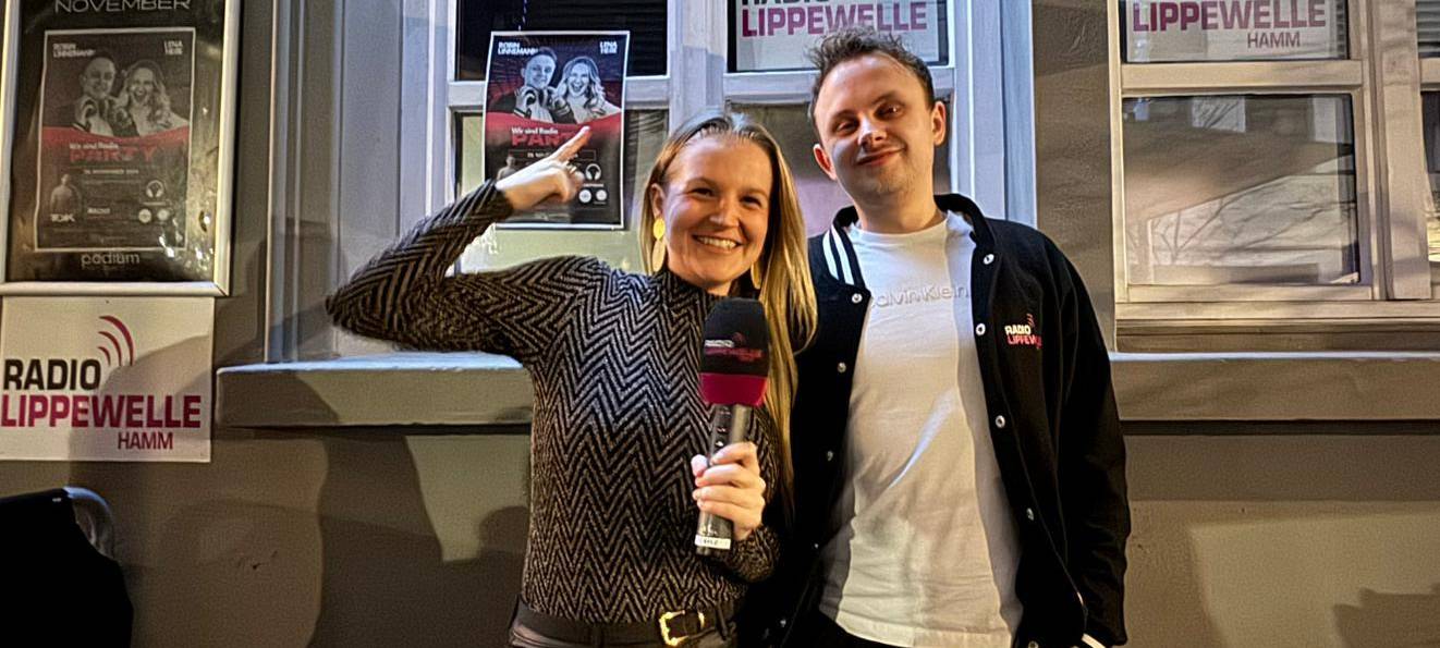Gemeinsam mit Lippewelle-Moderatorin Lena Heße ist Robin Linnemann immer wieder in der Morningshow zu hören. Und manchmal seht ihr die beiden auch bei Lippewelle-Aktionen - wie hier bei einer Party im Podium.