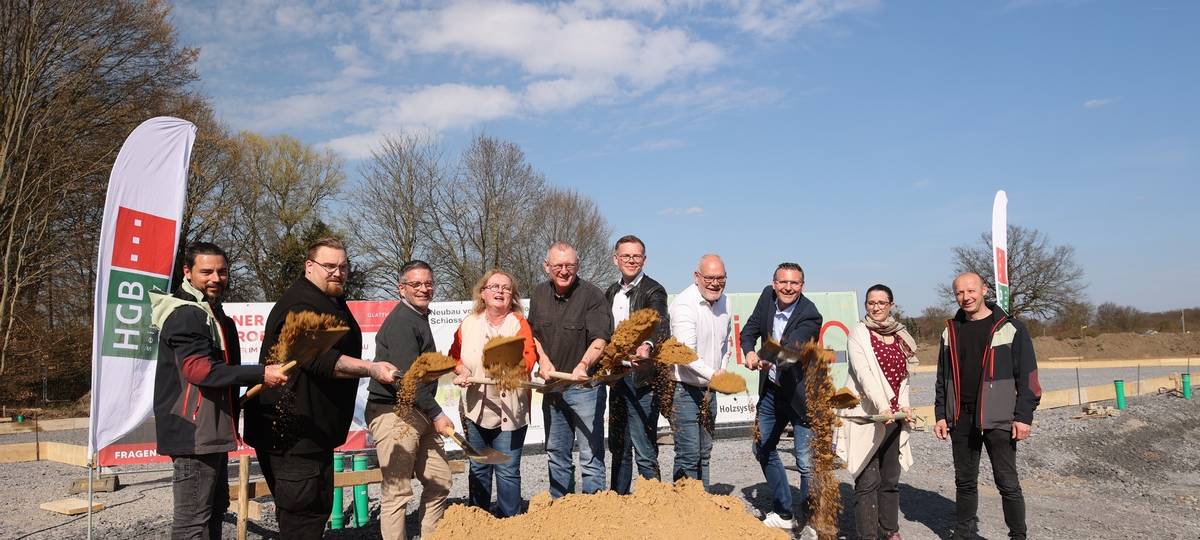 Erster Spatenstich für zwei benachbarte Kitas in Hamm