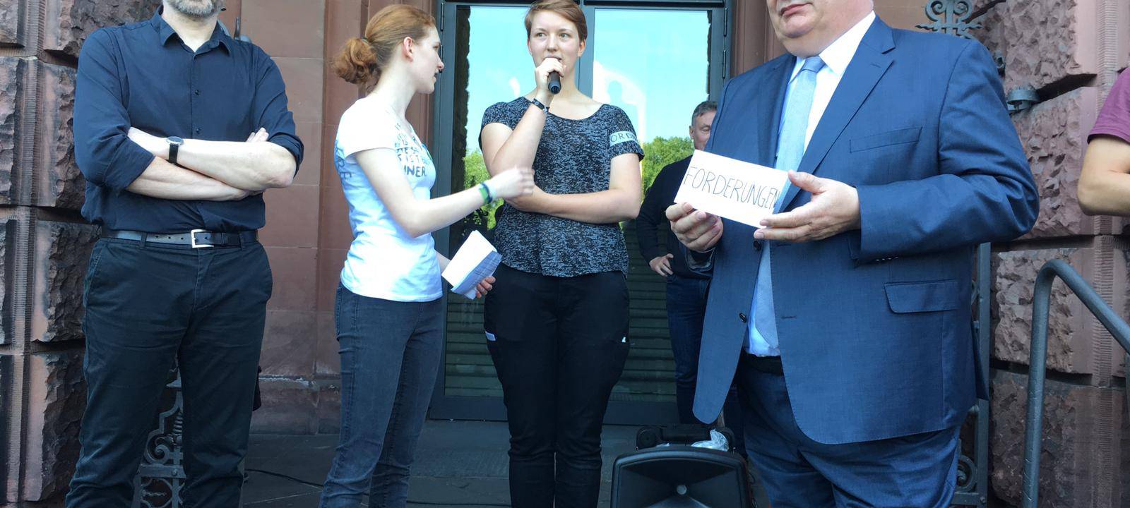 1000 Menschen bei Fridays for Future Großdemo