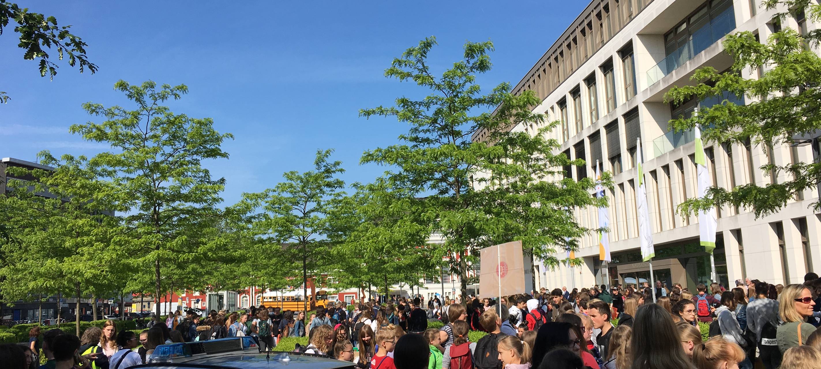 1000 Menschen bei Fridays for Future Großdemo