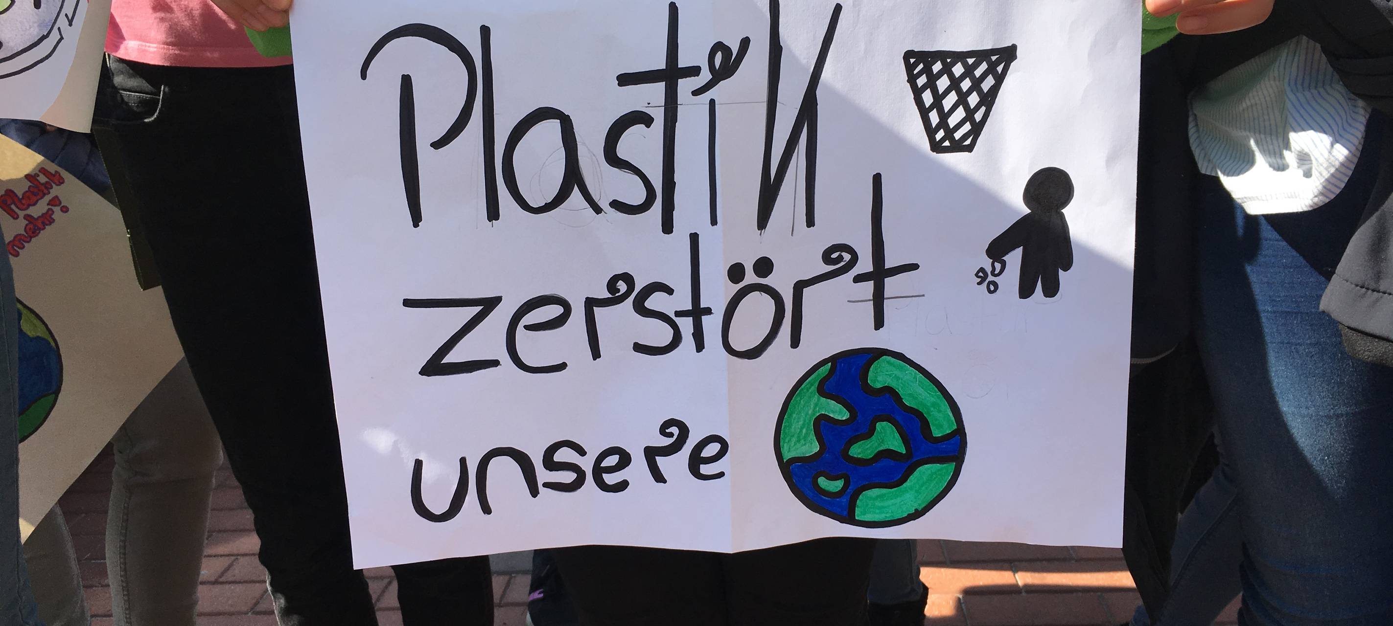 1000 Menschen bei Fridays for Future Großdemo