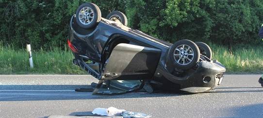 Auto überschlägt sich auf der Lipperandstraße in Hamm