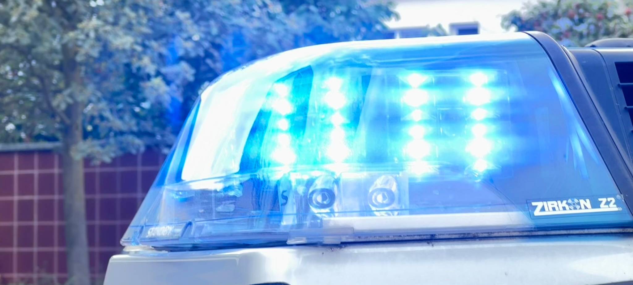 Explosion: Sprühdose auf Herd sorgt für Schockmoment