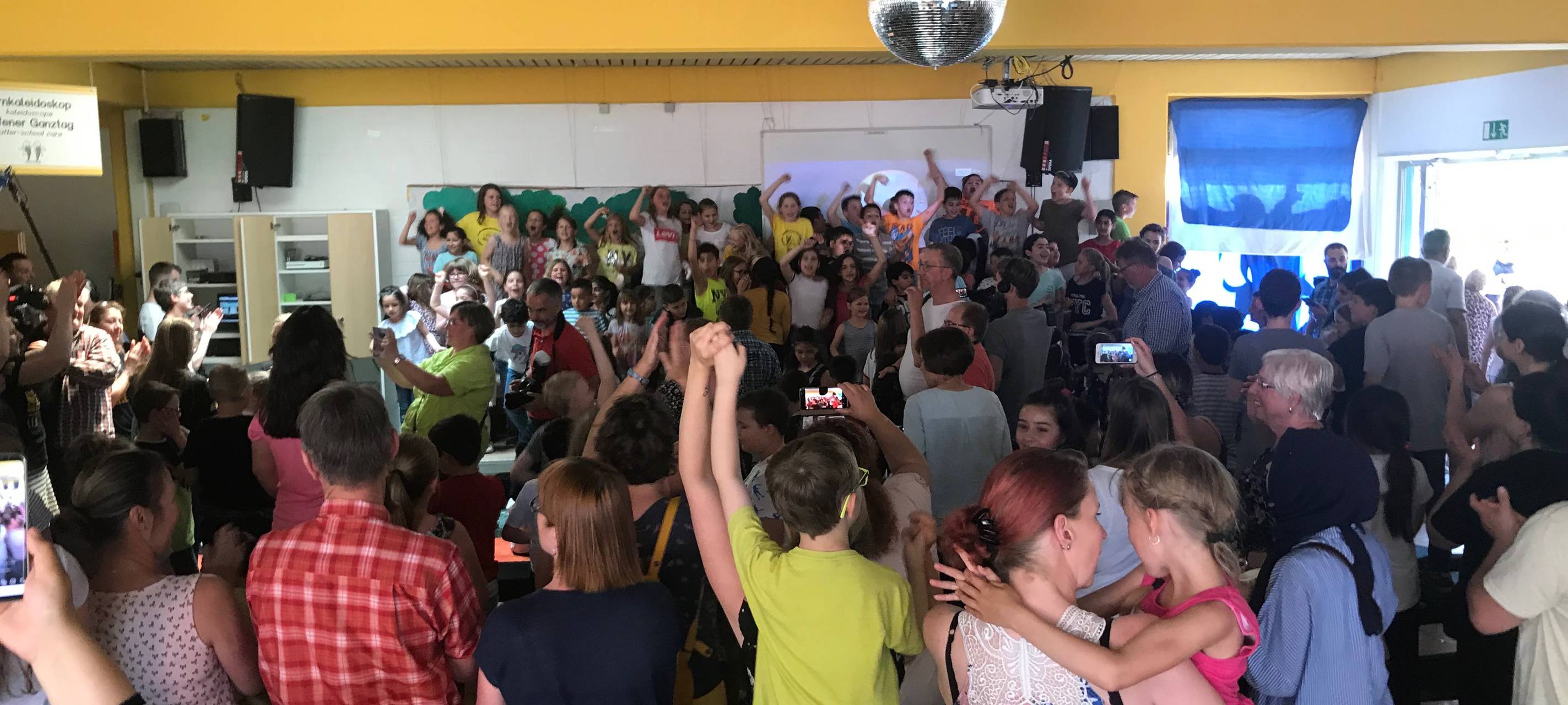 Jubel an der Gebrüder-Grimm-Schule