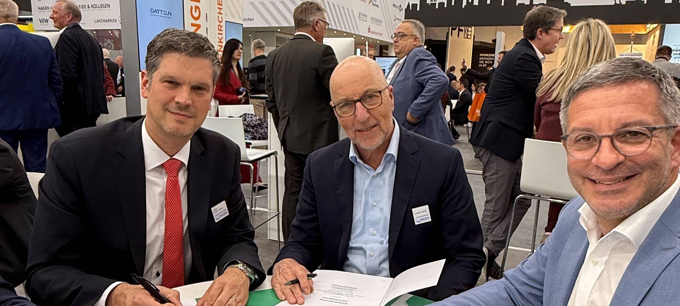 Auf gute Zusammenarbeit beim Baugebiet Dierhagenweg in Hamm