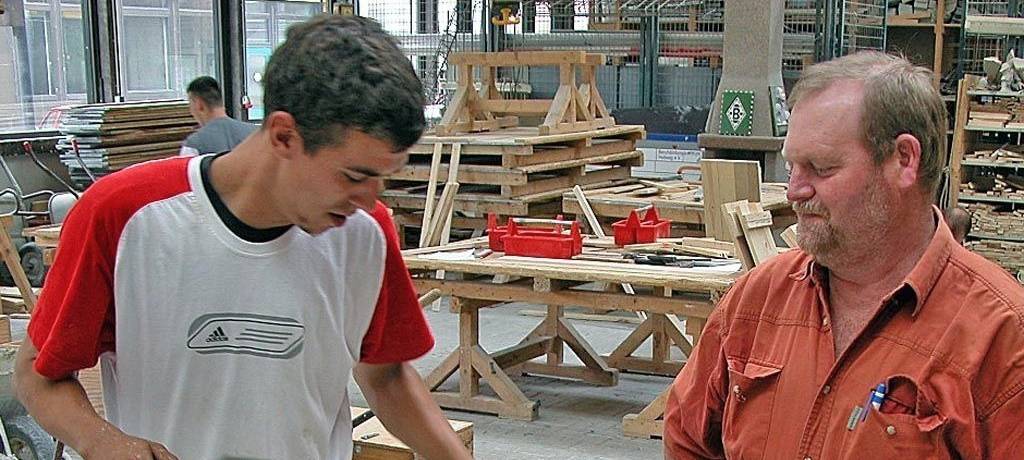 Azubi bei der Arbeit.