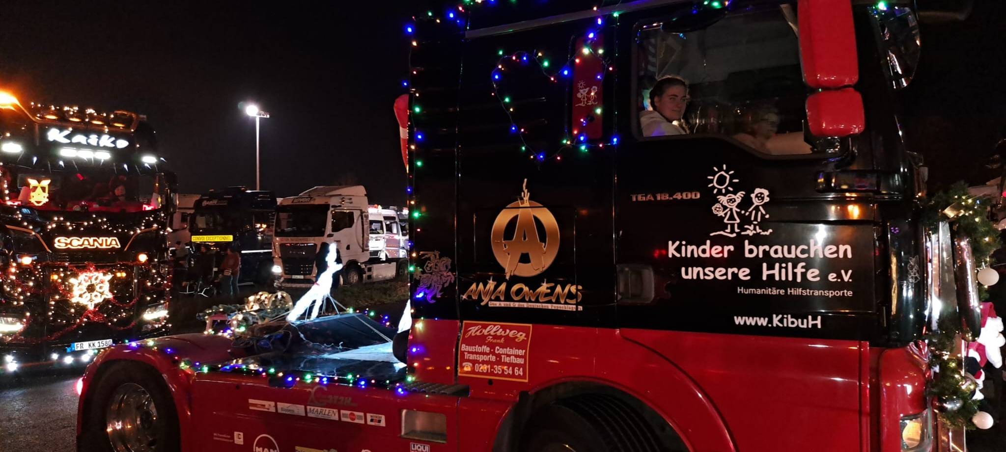 50 Trucks leuchten für guten Zweck in Hamm