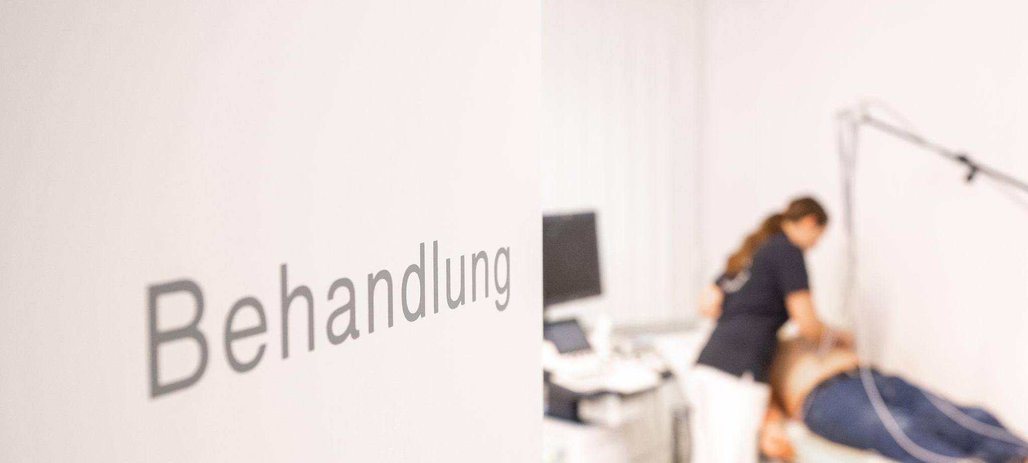 Behandlungszimmer einer Hausarztpraxis