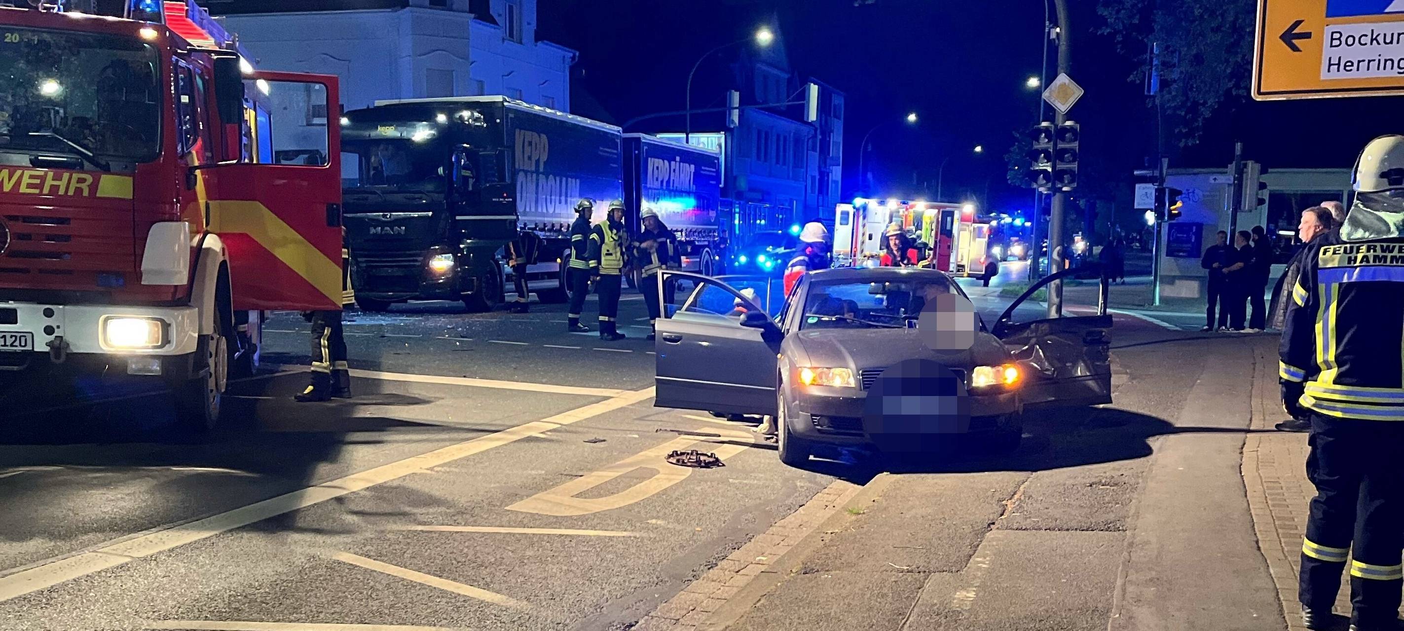 Unfall in Hamm: Drei Frauen bei Zusammenstoß verletzt
