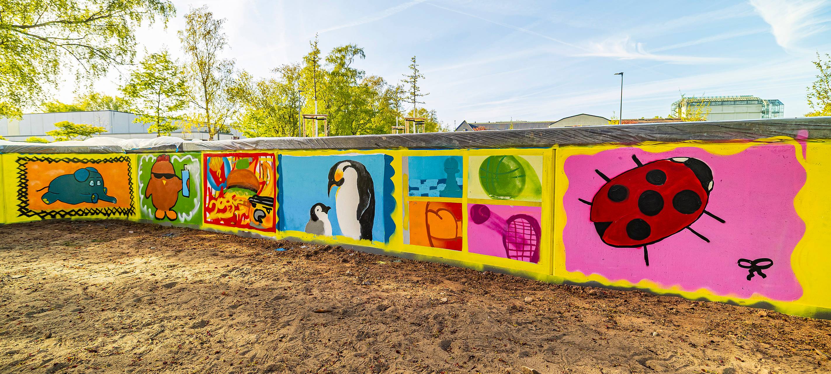 Jugendliche sprayen Skateanlage in Werries