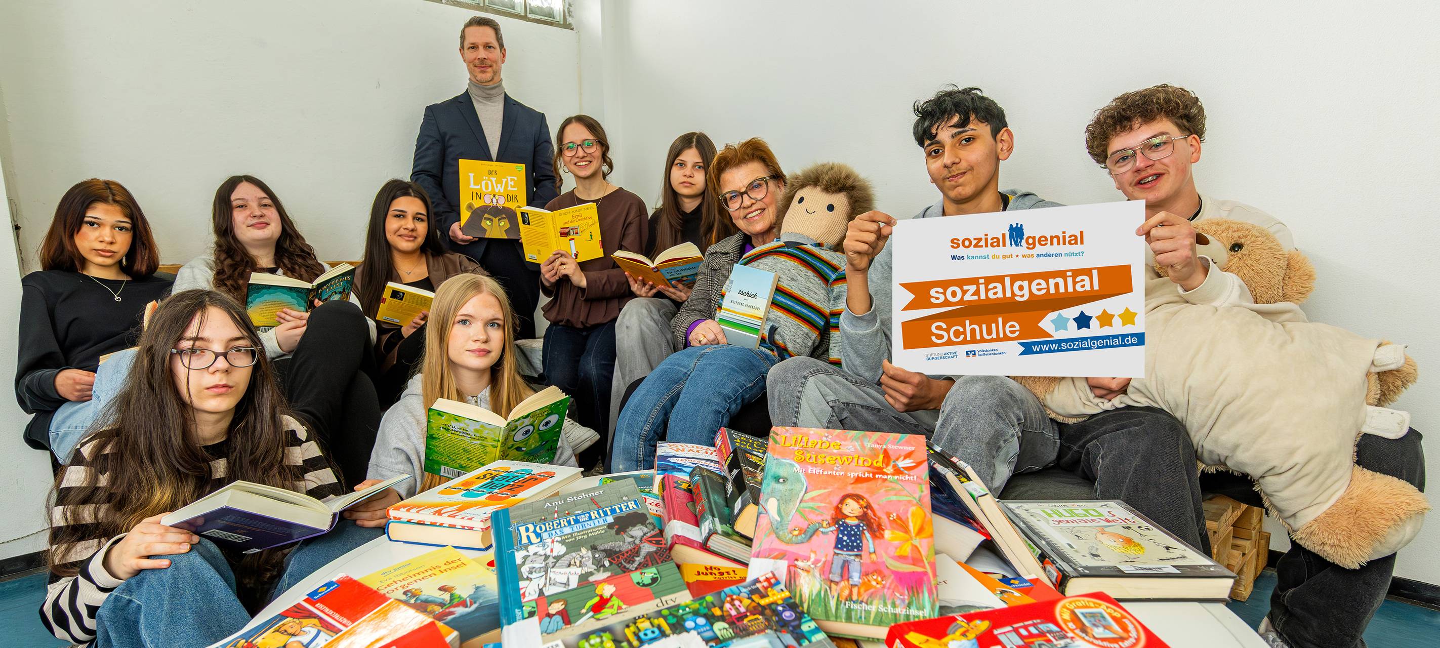 Volksbank Hamm fördert Schulen mit Geld für Projekte